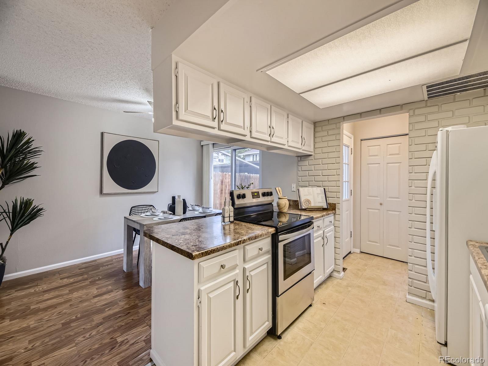 MLS Image #9 for 1932 s oswego way,aurora, Colorado