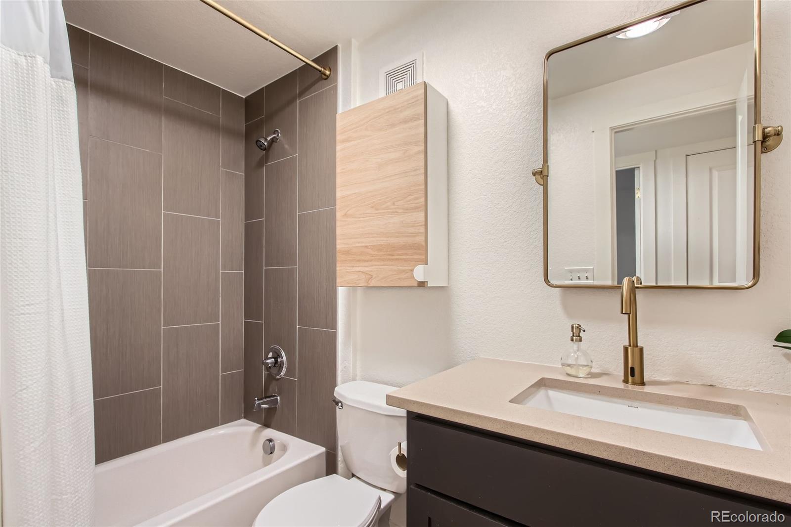 MLS Image #17 for 1217 e 26th avenue,denver, Colorado