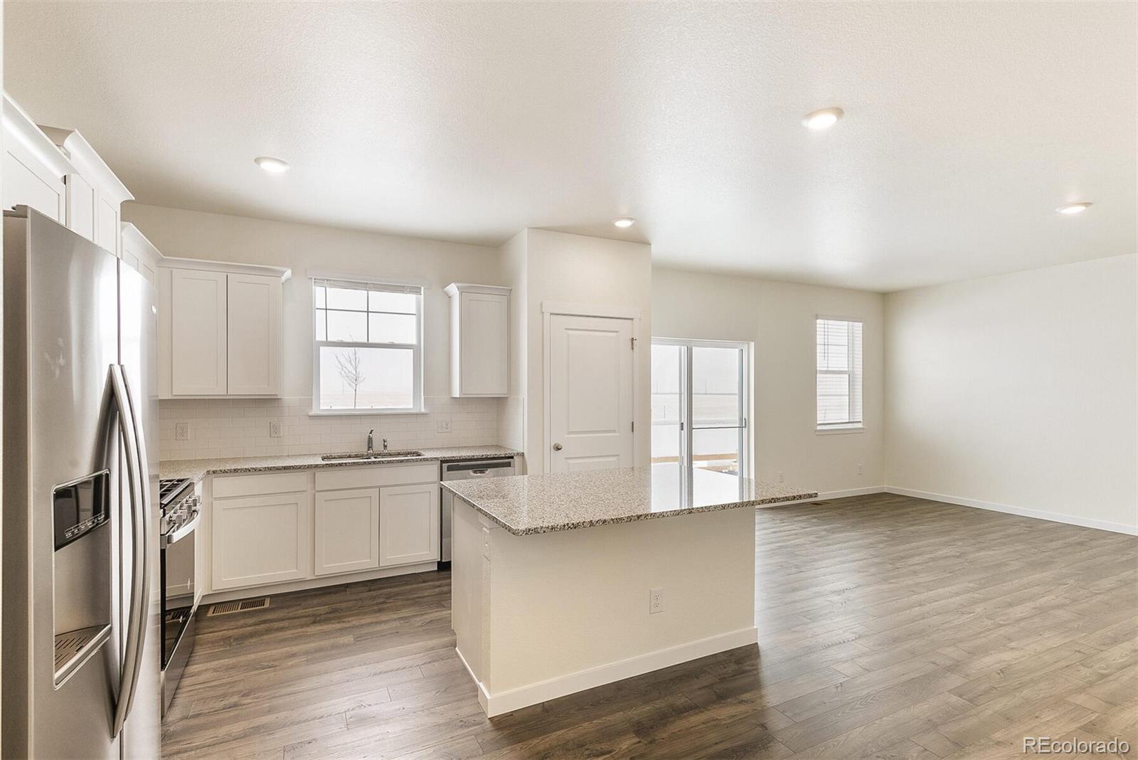 MLS Image #10 for 816  leeward street,lochbuie, Colorado