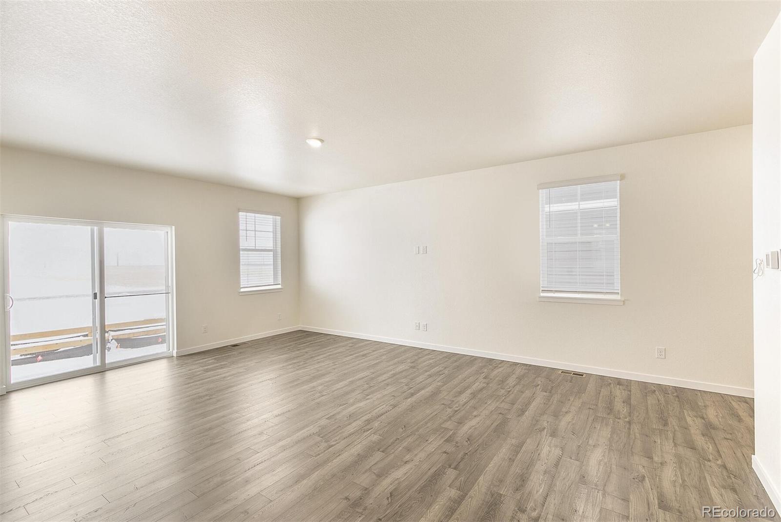 MLS Image #6 for 816  leeward street,lochbuie, Colorado