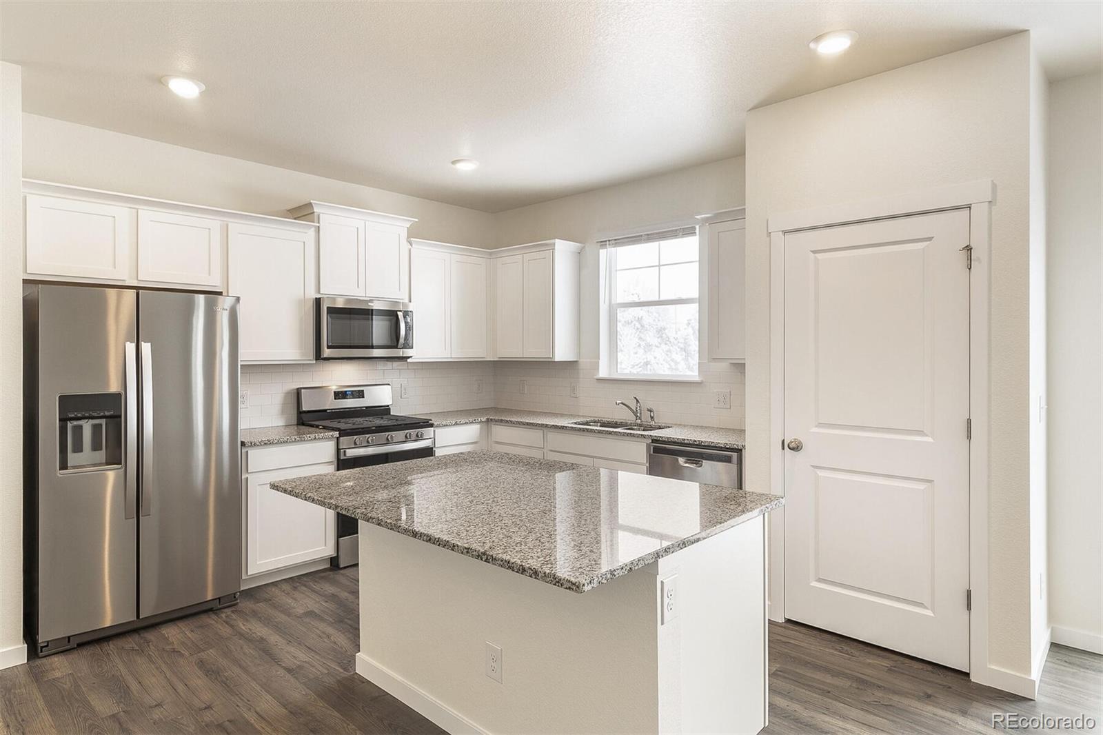 MLS Image #8 for 816  leeward street,lochbuie, Colorado