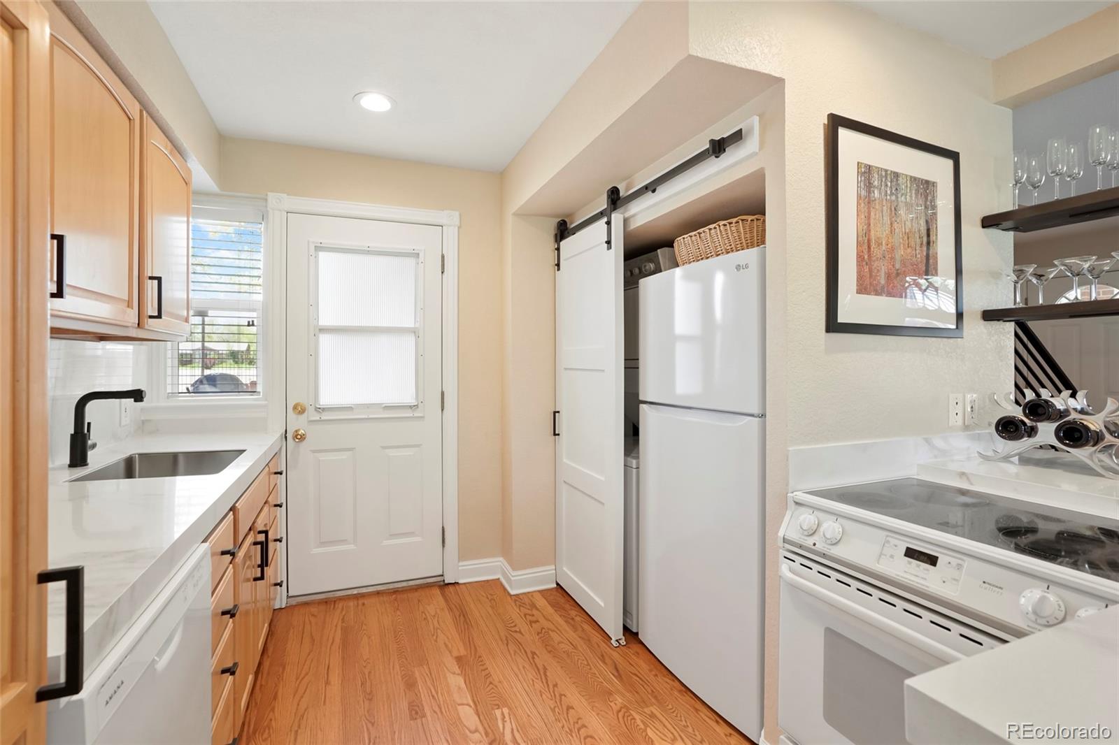 MLS Image #10 for 2813  jasmine street,denver, Colorado