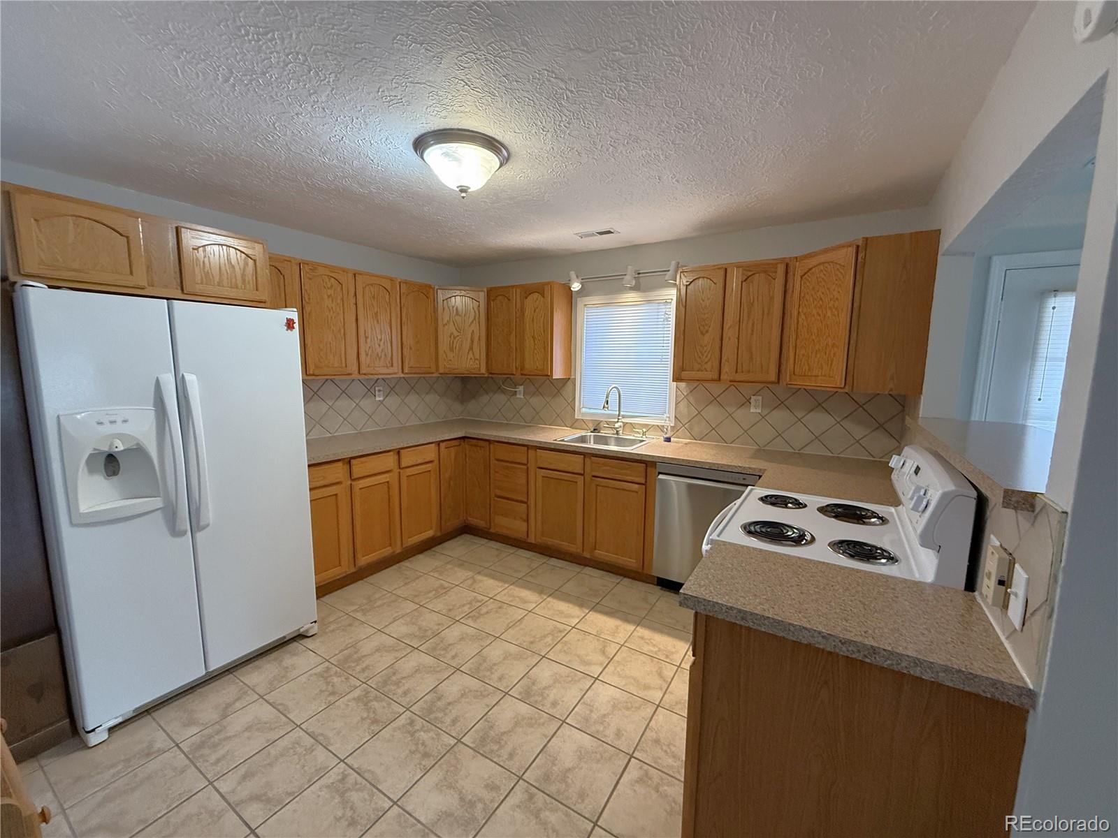 MLS Image #10 for 1190  5th street,limon, Colorado
