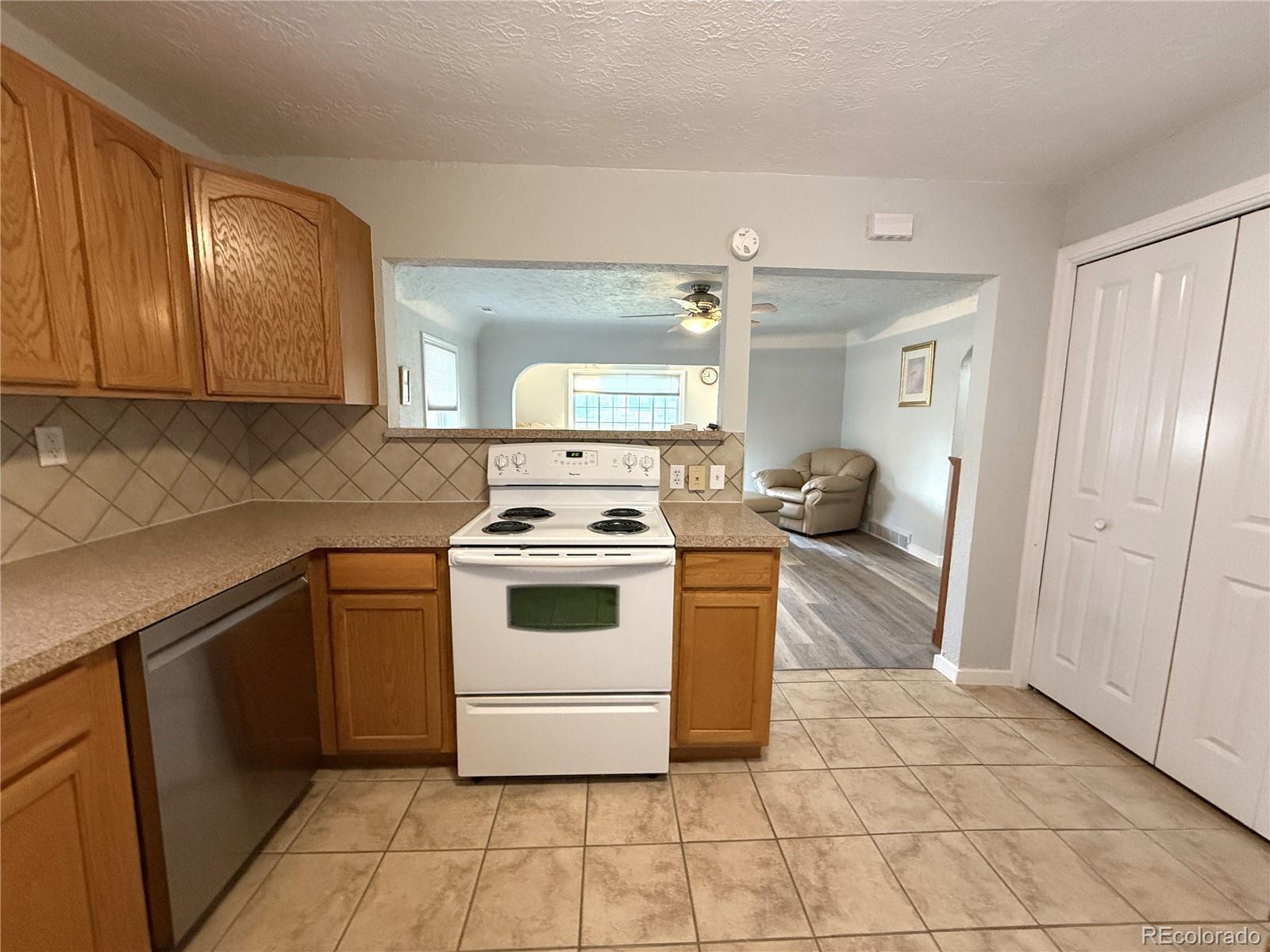 MLS Image #13 for 1190  5th street,limon, Colorado