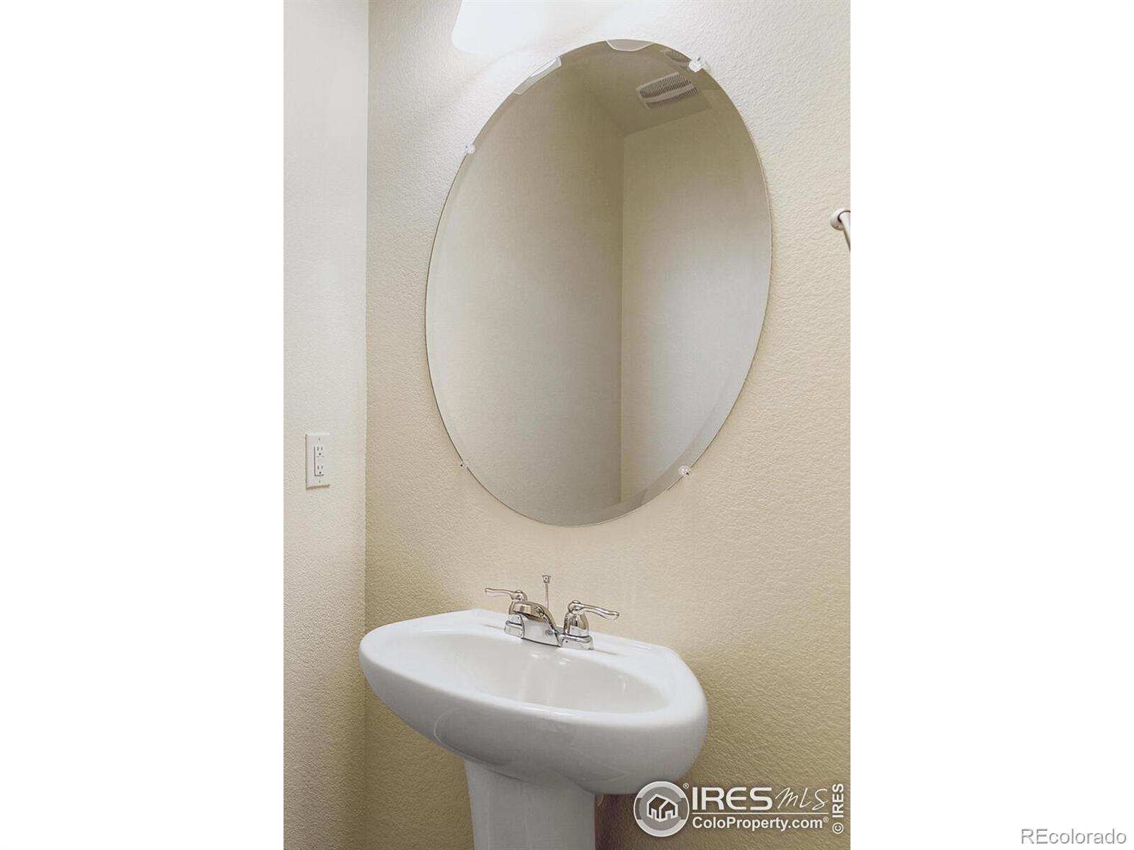 MLS Image #15 for 816  leeward street,lochbuie, Colorado