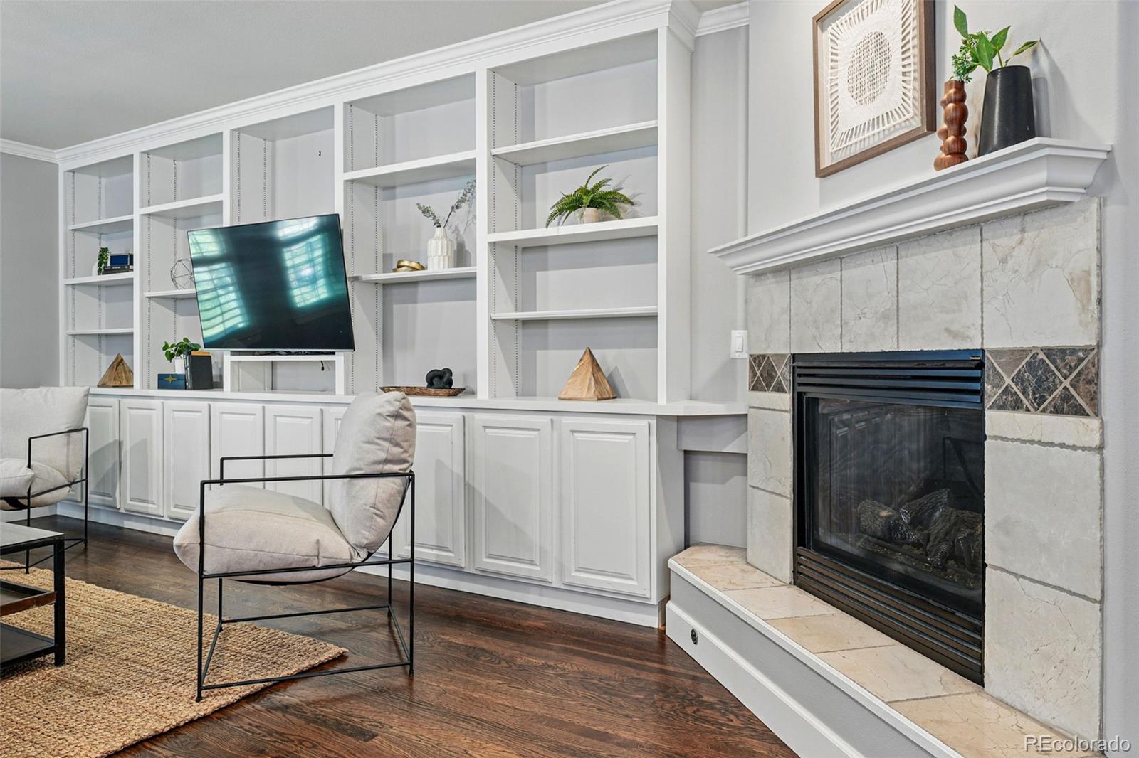 MLS Image #11 for 557 s clarkson street,denver, Colorado