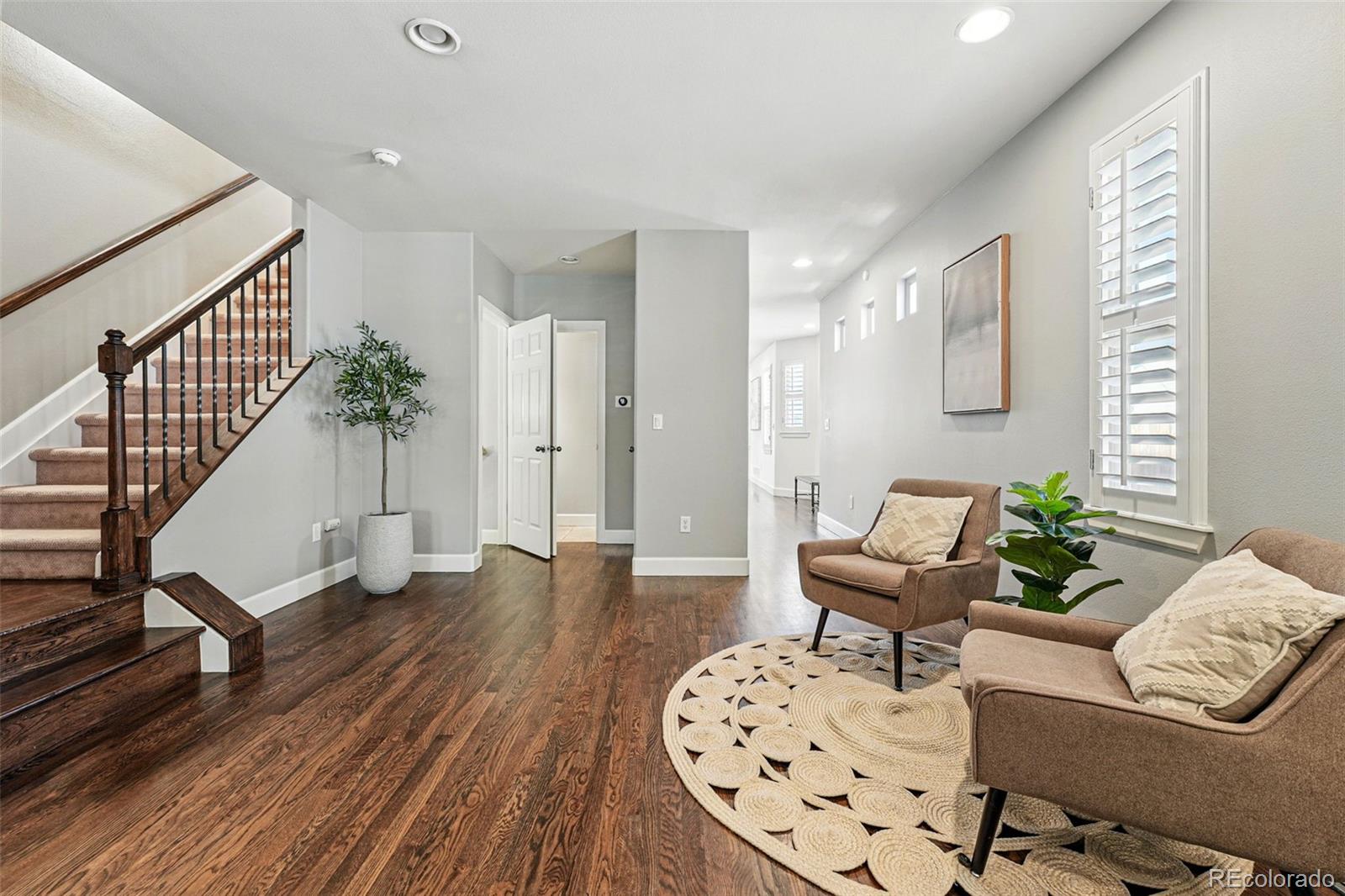 MLS Image #13 for 557 s clarkson street,denver, Colorado