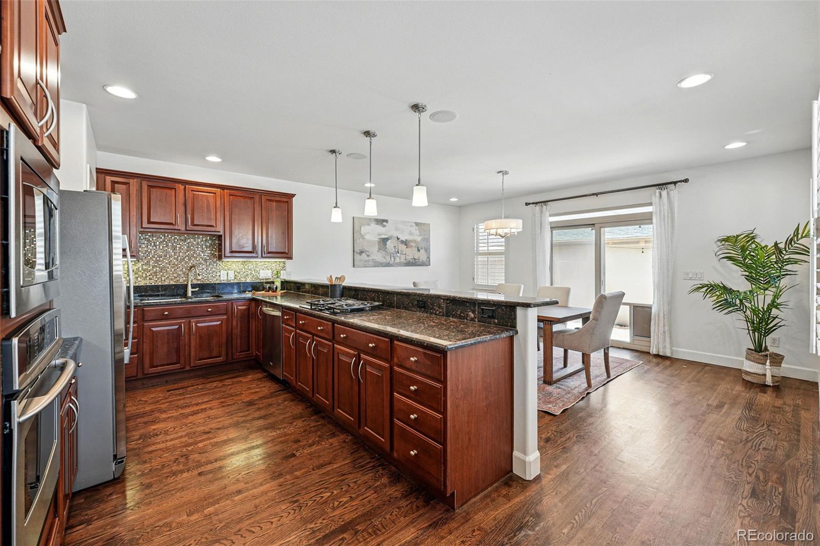 MLS Image #15 for 557 s clarkson street,denver, Colorado