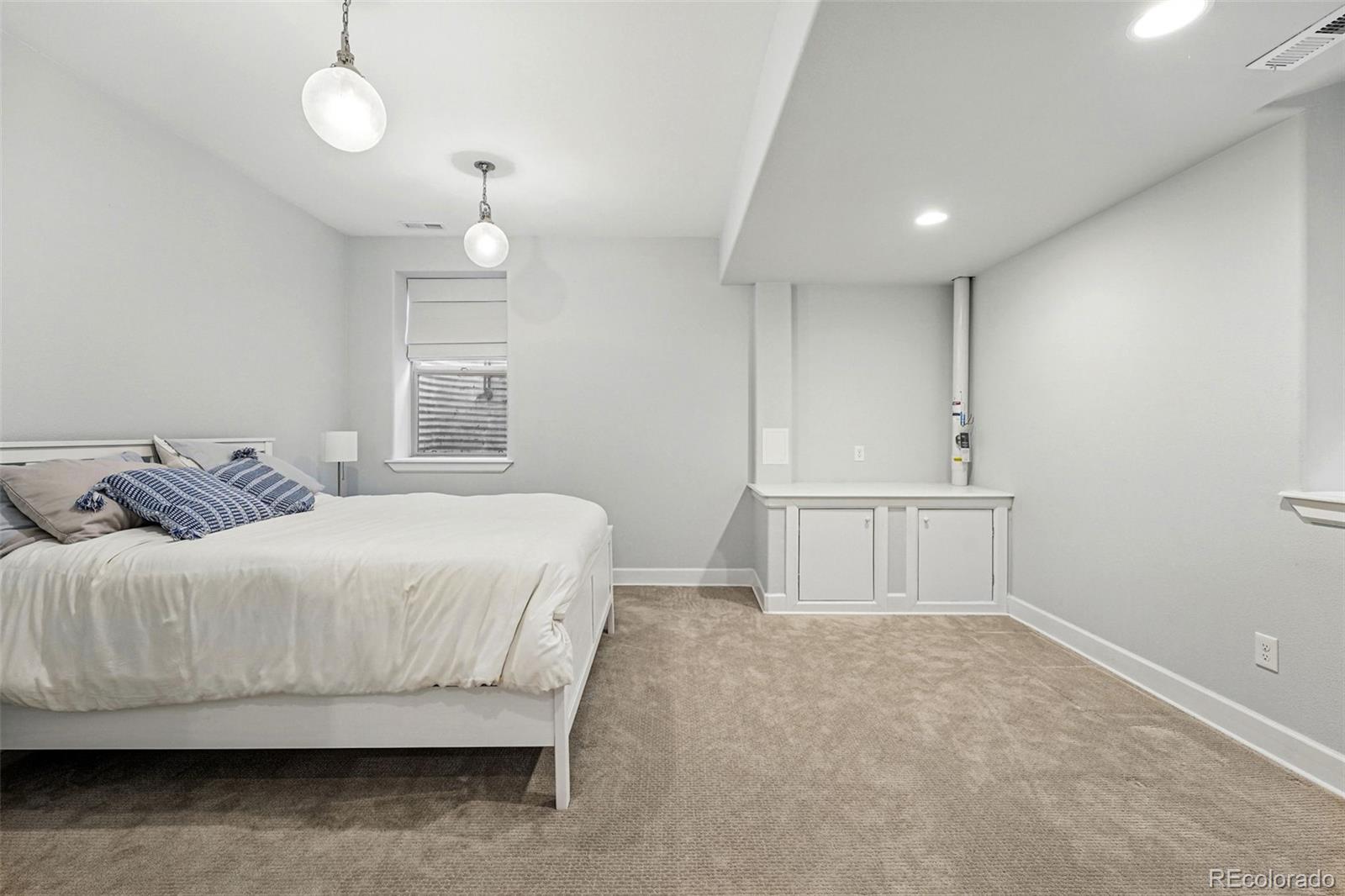 MLS Image #41 for 557 s clarkson street,denver, Colorado