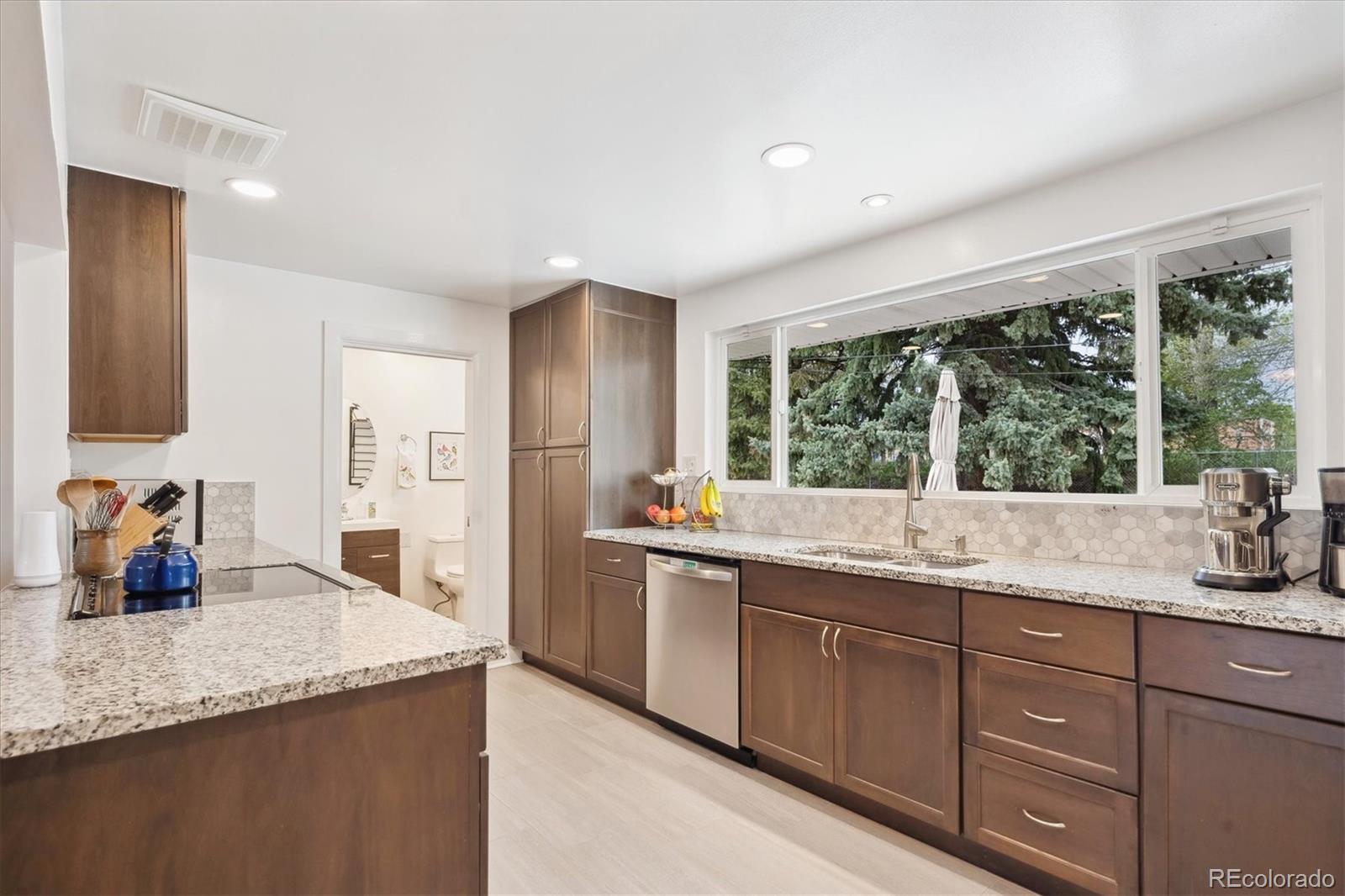 MLS Image #7 for 10525 w 18th avenue,lakewood, Colorado