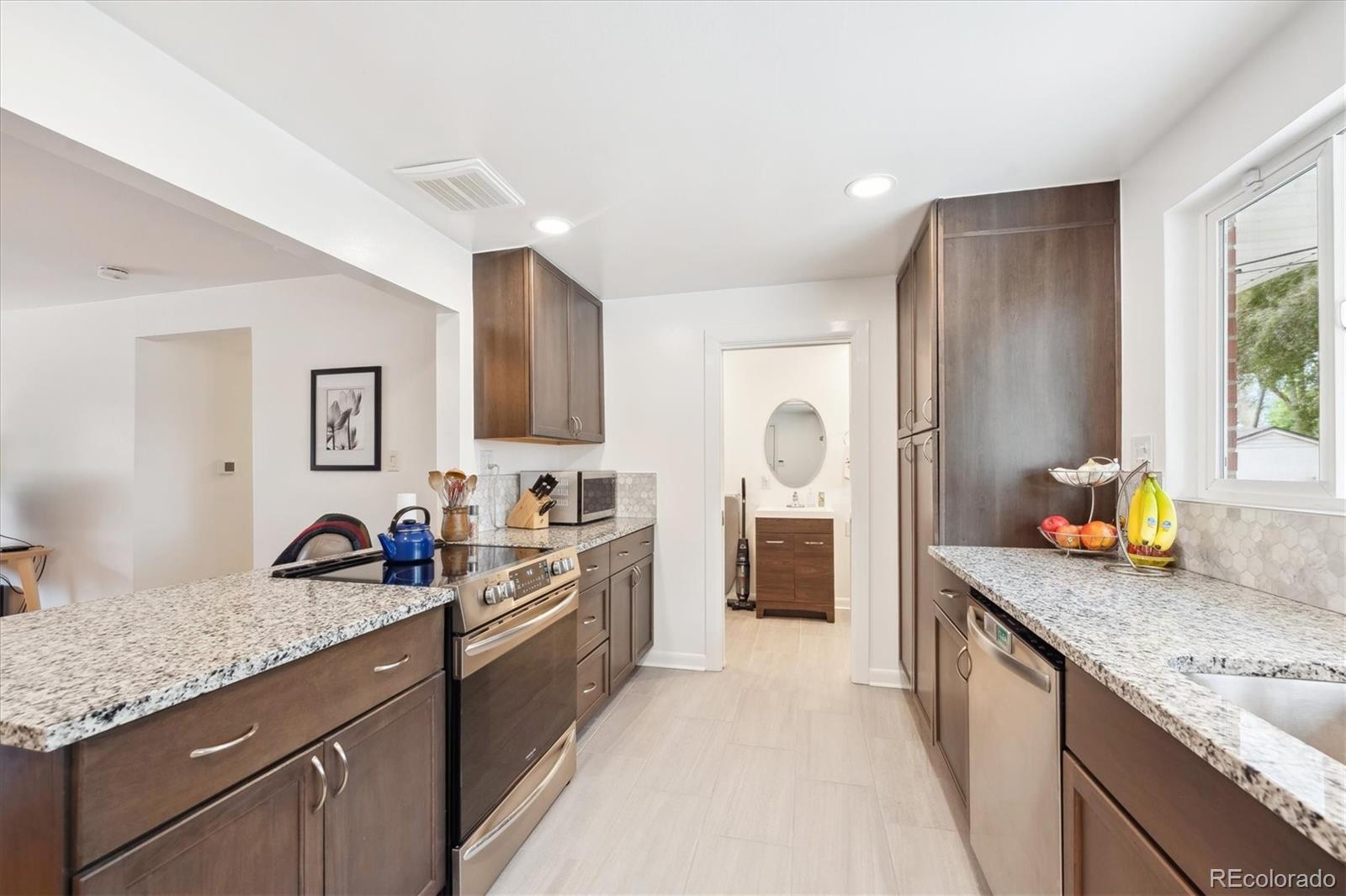 MLS Image #8 for 10525 w 18th avenue,lakewood, Colorado