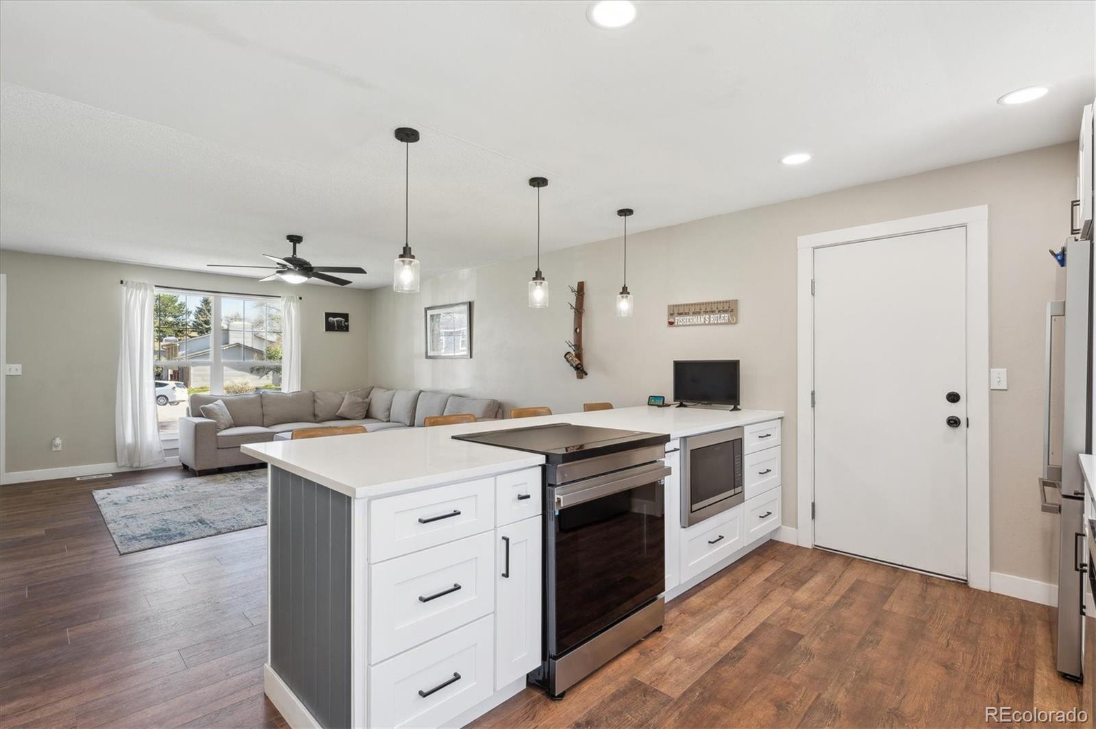 MLS Image #7 for 8004 s field street,littleton, Colorado