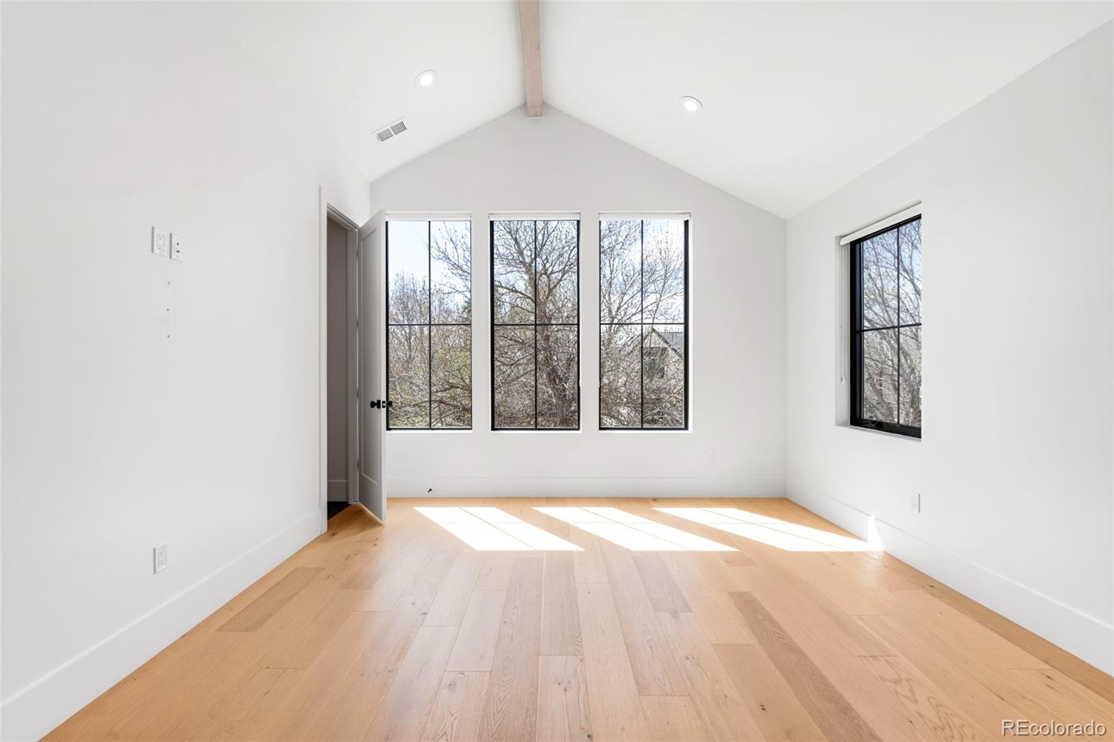 MLS Image #22 for 754 s york street,denver, Colorado