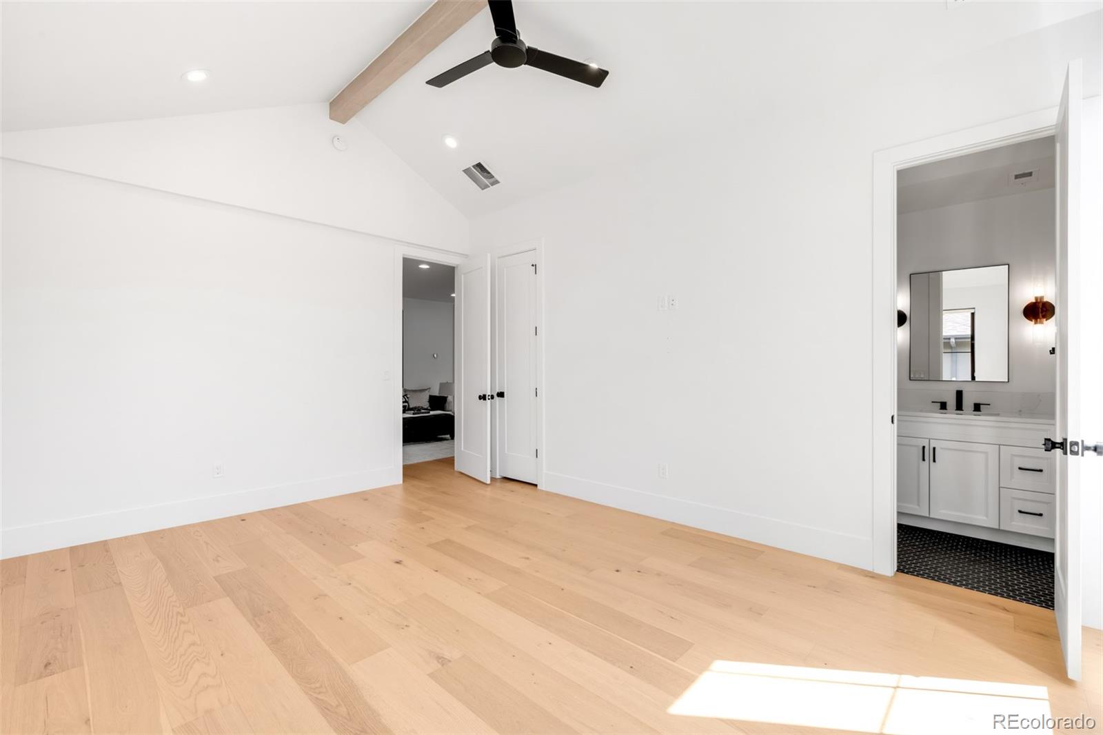MLS Image #23 for 754 s york street,denver, Colorado
