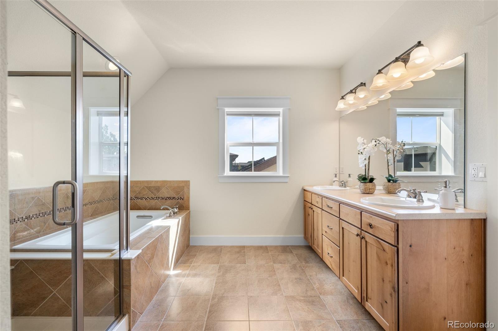 MLS Image #23 for 10822 e 28th place,denver, Colorado