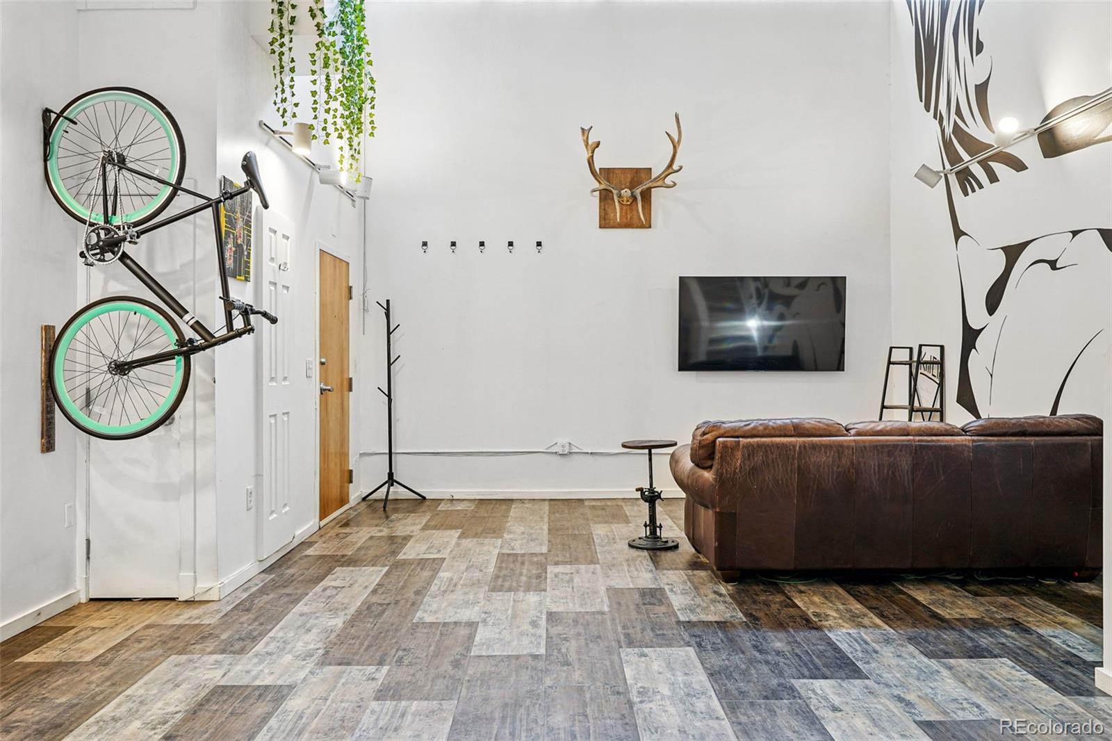 MLS Image #18 for 2400 n broadway ,denver, Colorado