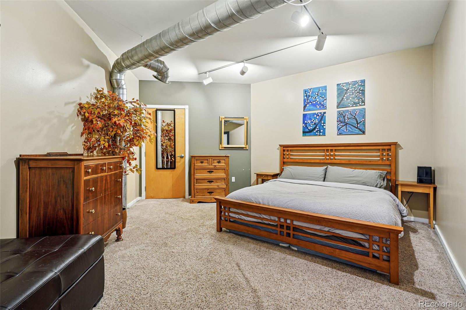 MLS Image #19 for 2400 n broadway ,denver, Colorado