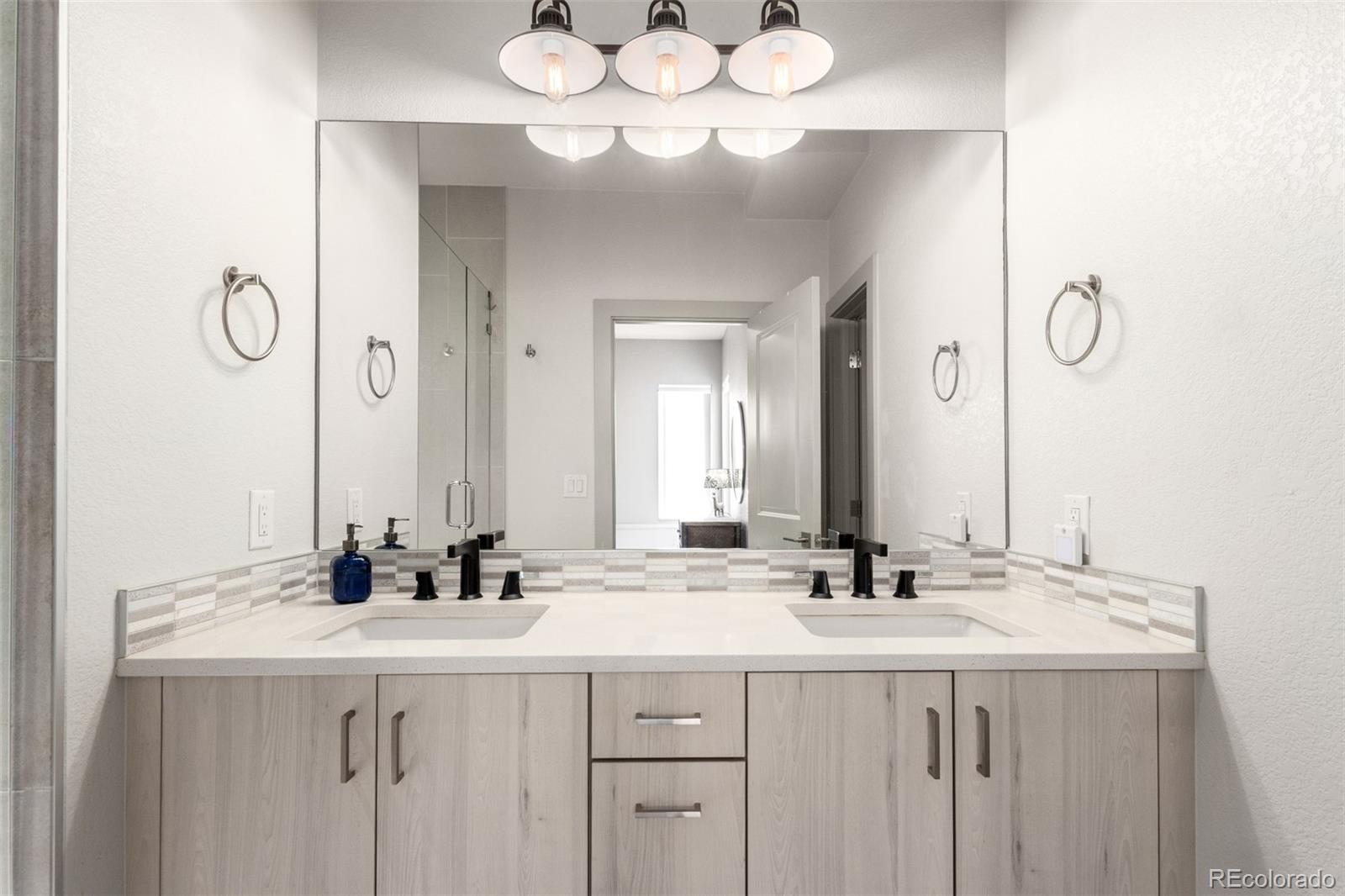MLS Image #13 for 1941  hooker street,denver, Colorado