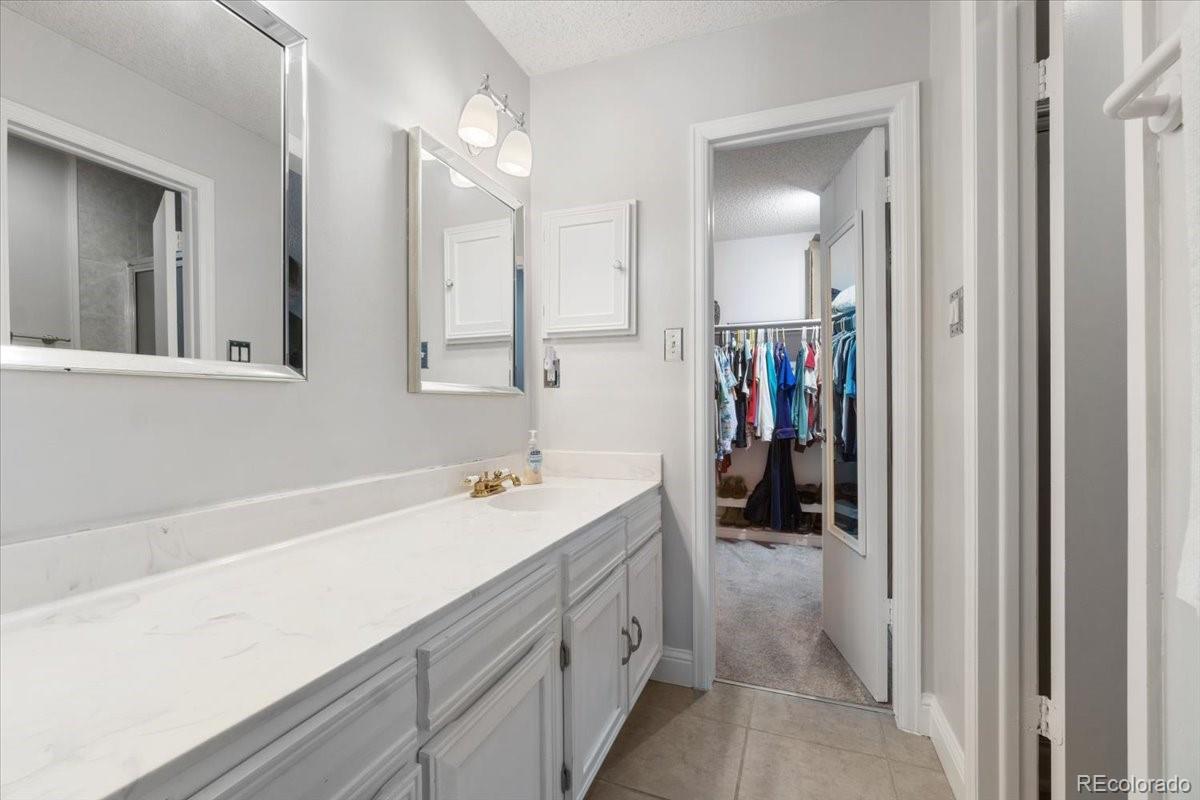 MLS Image #7 for 7172 s vine circle,centennial, Colorado