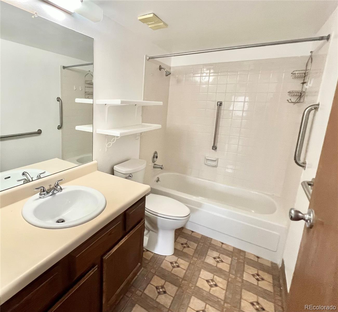 MLS Image #7 for 13992 e marina drive,aurora, Colorado