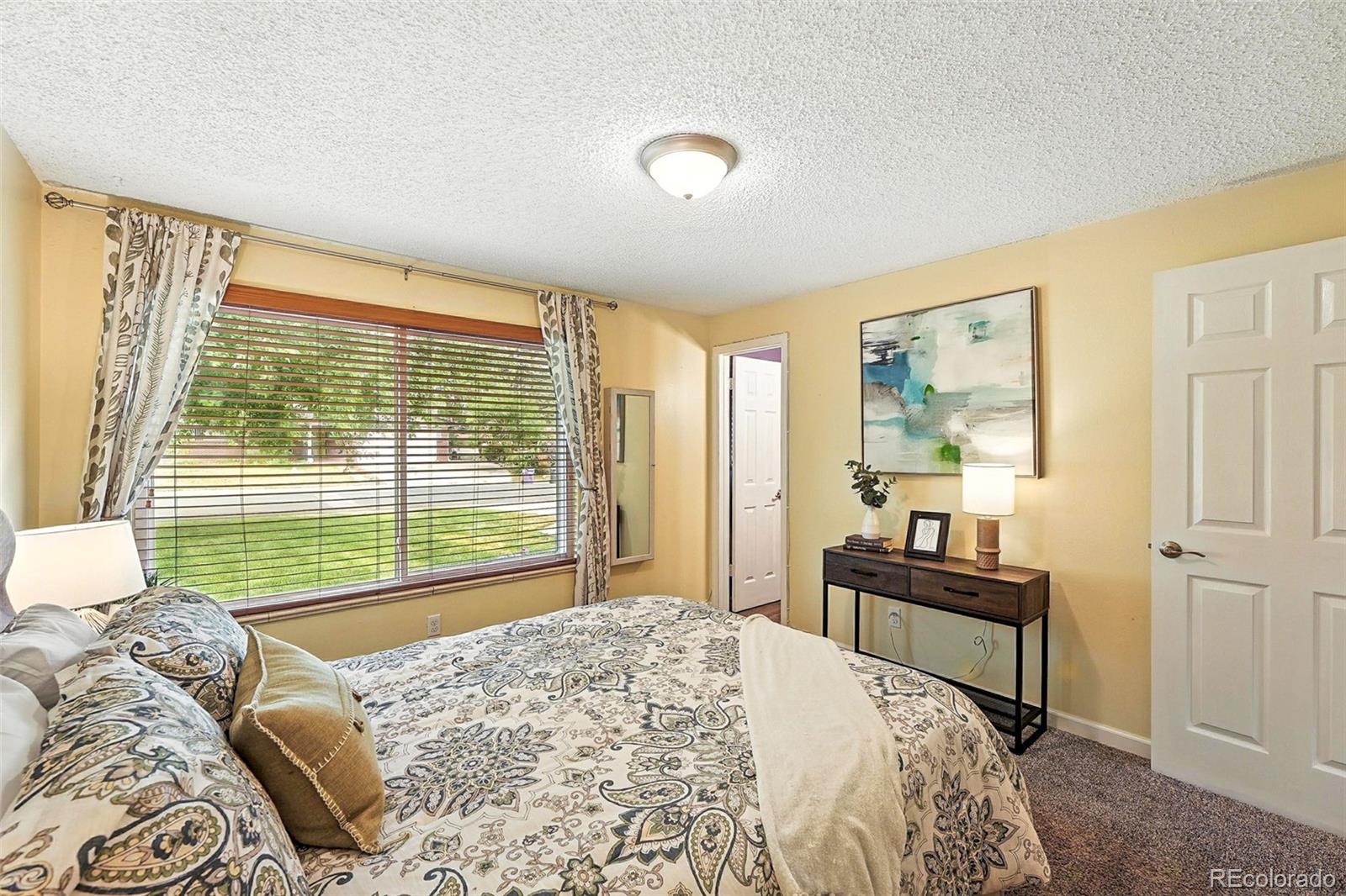 MLS Image #14 for 3404 s clinton court,denver, Colorado