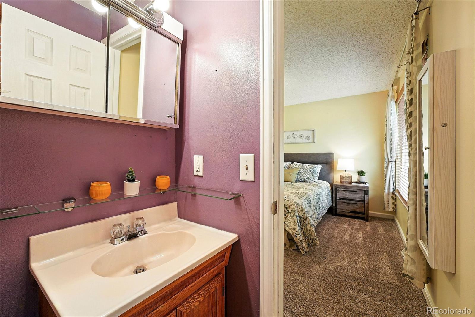 MLS Image #16 for 3404 s clinton court,denver, Colorado