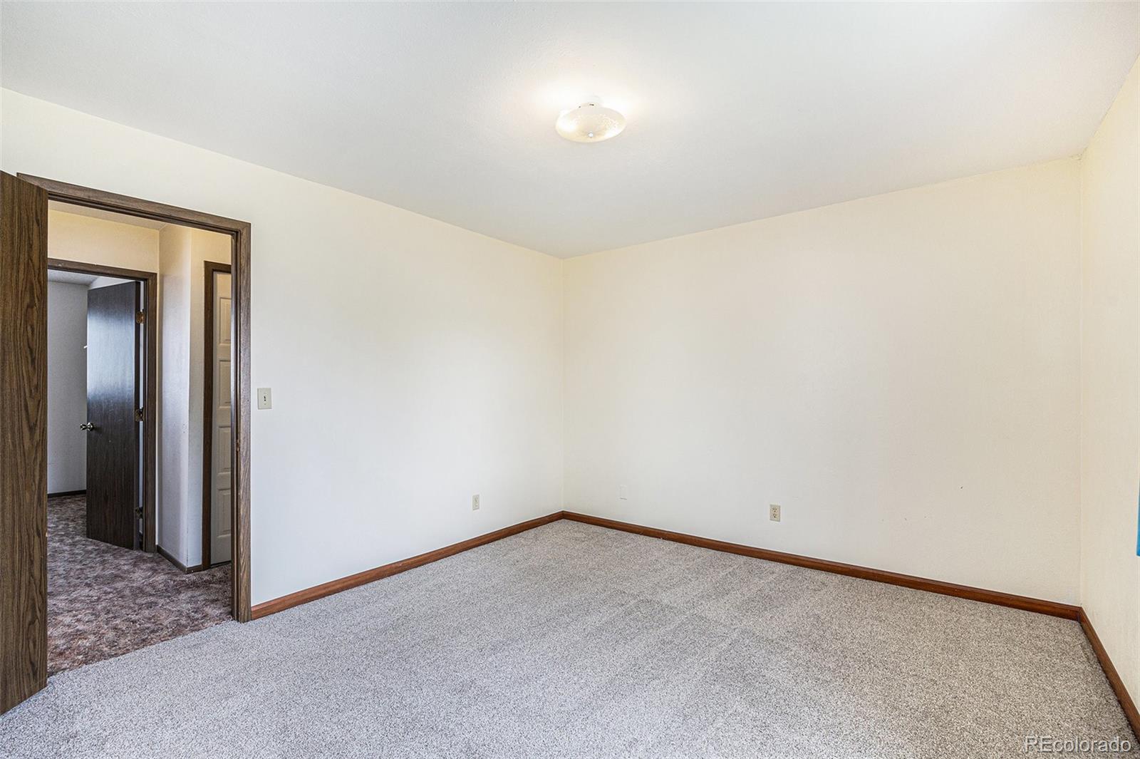 MLS Image #11 for 726  mobile street,aurora, Colorado