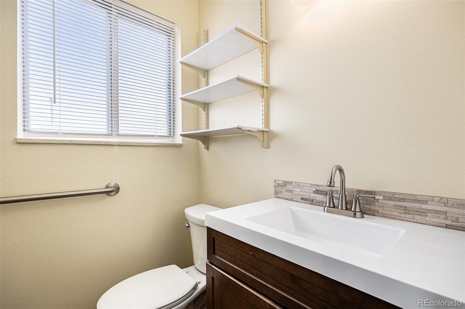 MLS Image #12 for 726  mobile street,aurora, Colorado