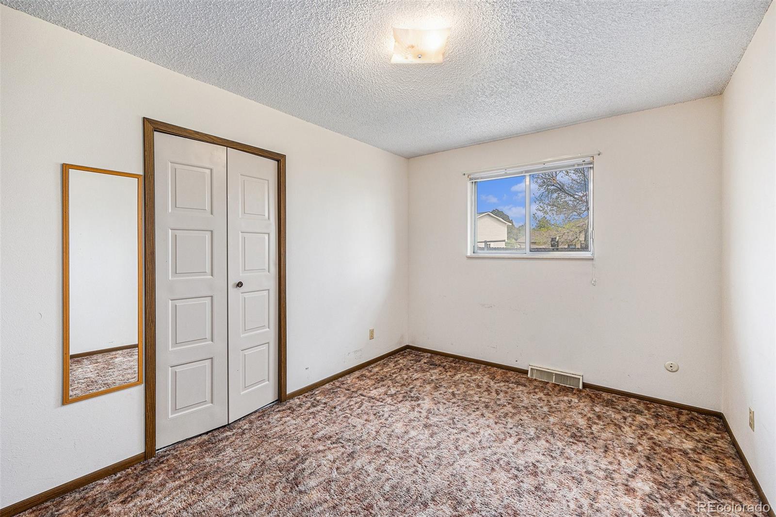 MLS Image #14 for 726  mobile street,aurora, Colorado