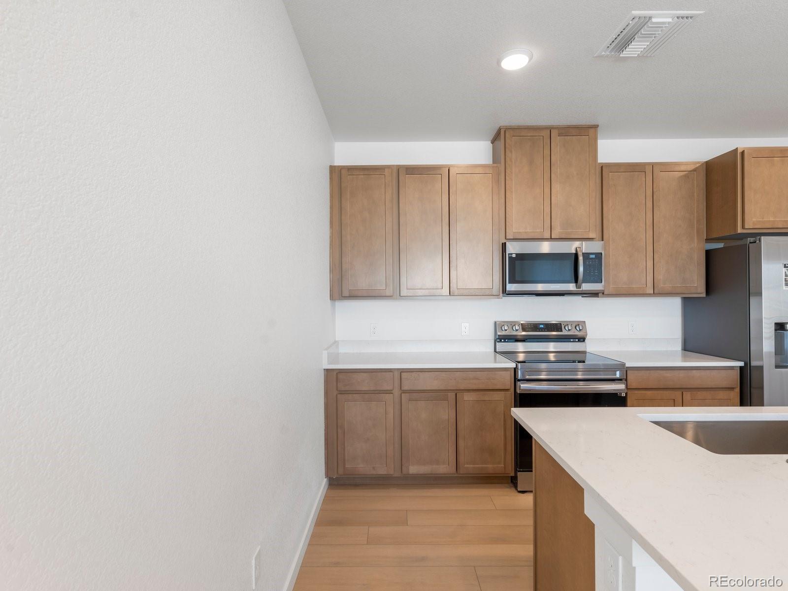 MLS Image #12 for 6153 n ceylon street,denver, Colorado