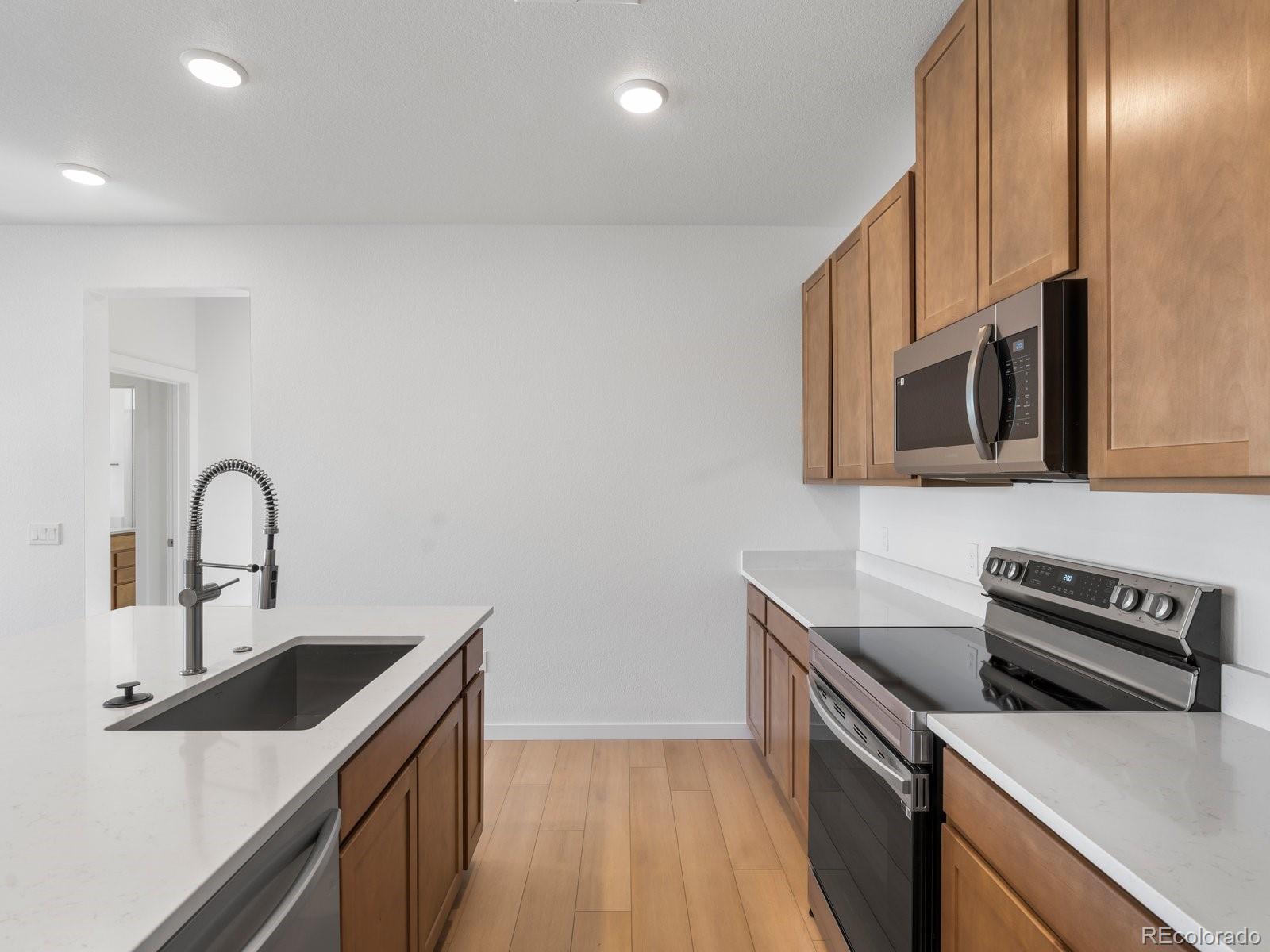 MLS Image #15 for 6153 n ceylon street,denver, Colorado
