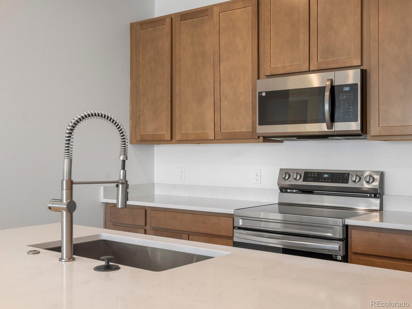 MLS Image #16 for 6153 n ceylon street,denver, Colorado