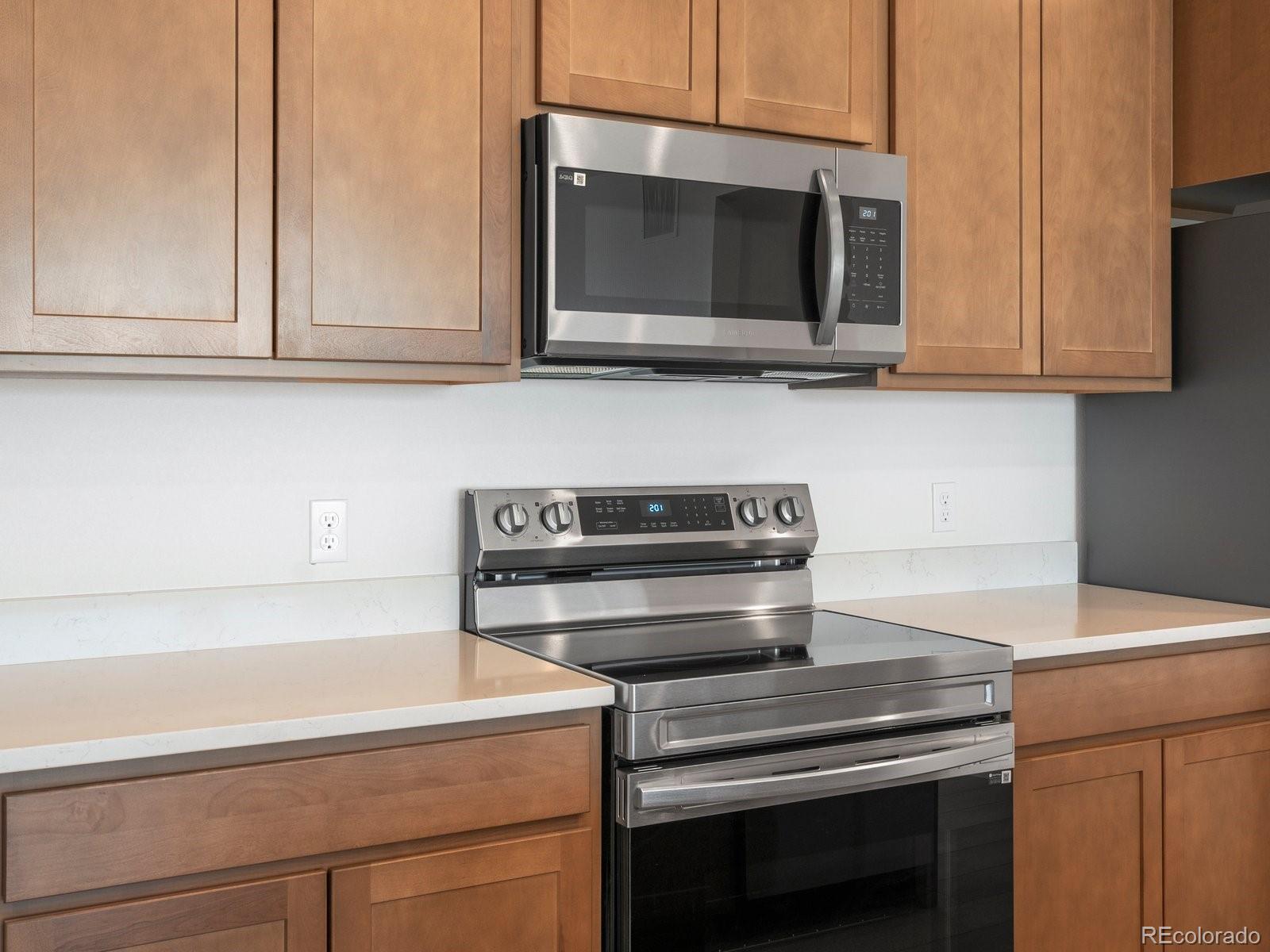 MLS Image #17 for 6153 n ceylon street,denver, Colorado