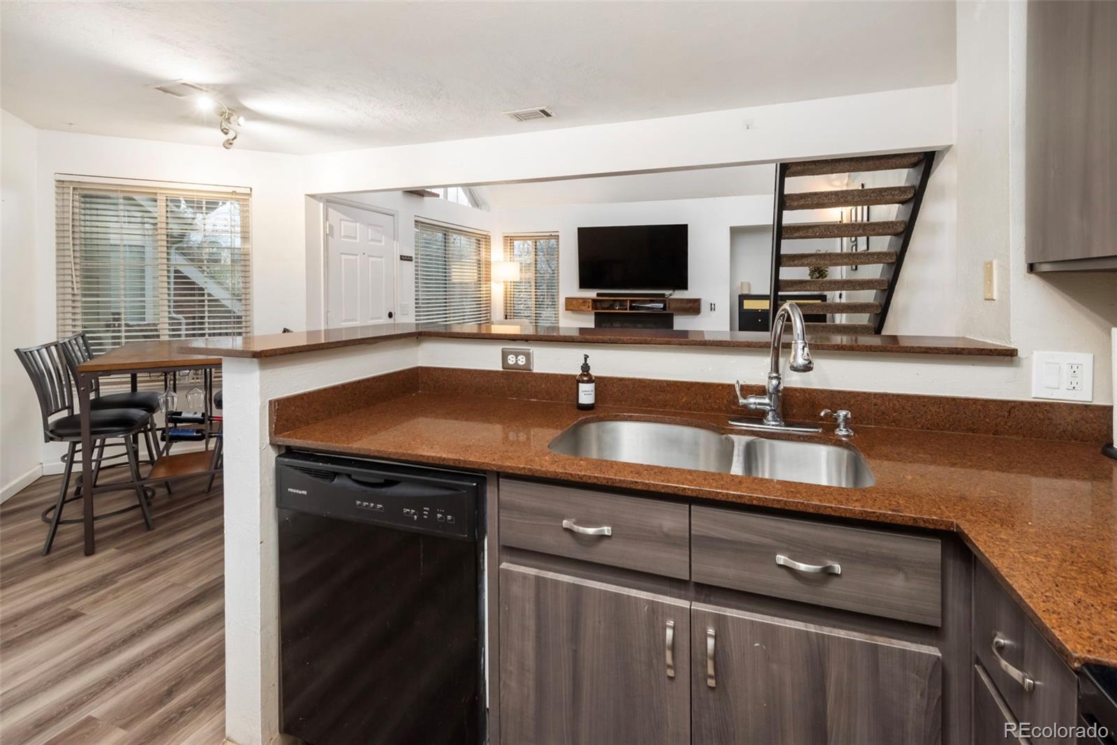 MLS Image #10 for 13744 e lehigh avenue b,aurora, Colorado