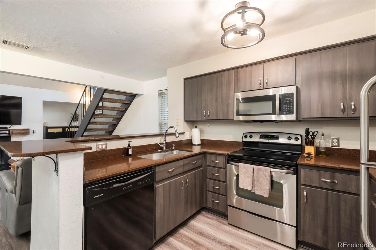 MLS Image #3 for 13744 e lehigh avenue b,aurora, Colorado