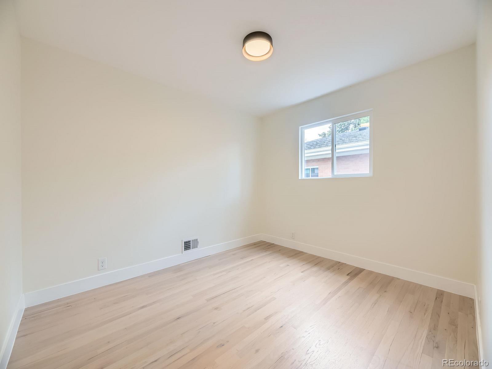 MLS Image #15 for 920 s hudson street,denver, Colorado