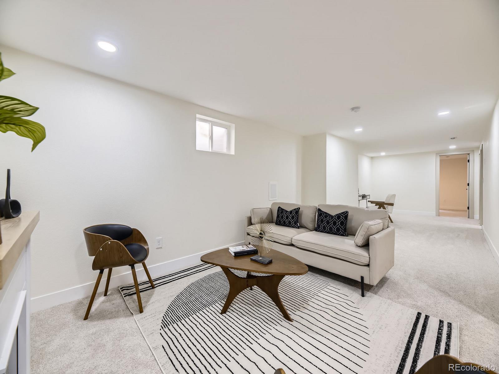 MLS Image #17 for 920 s hudson street,denver, Colorado