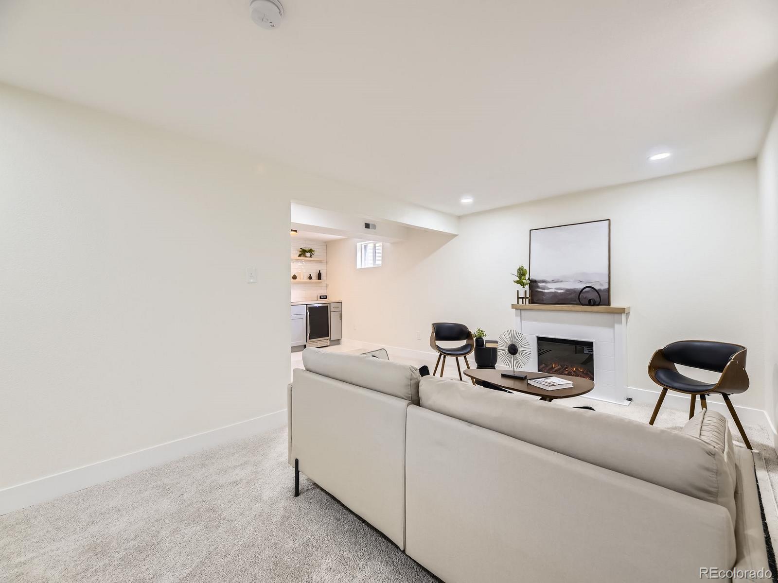 MLS Image #18 for 920 s hudson street,denver, Colorado