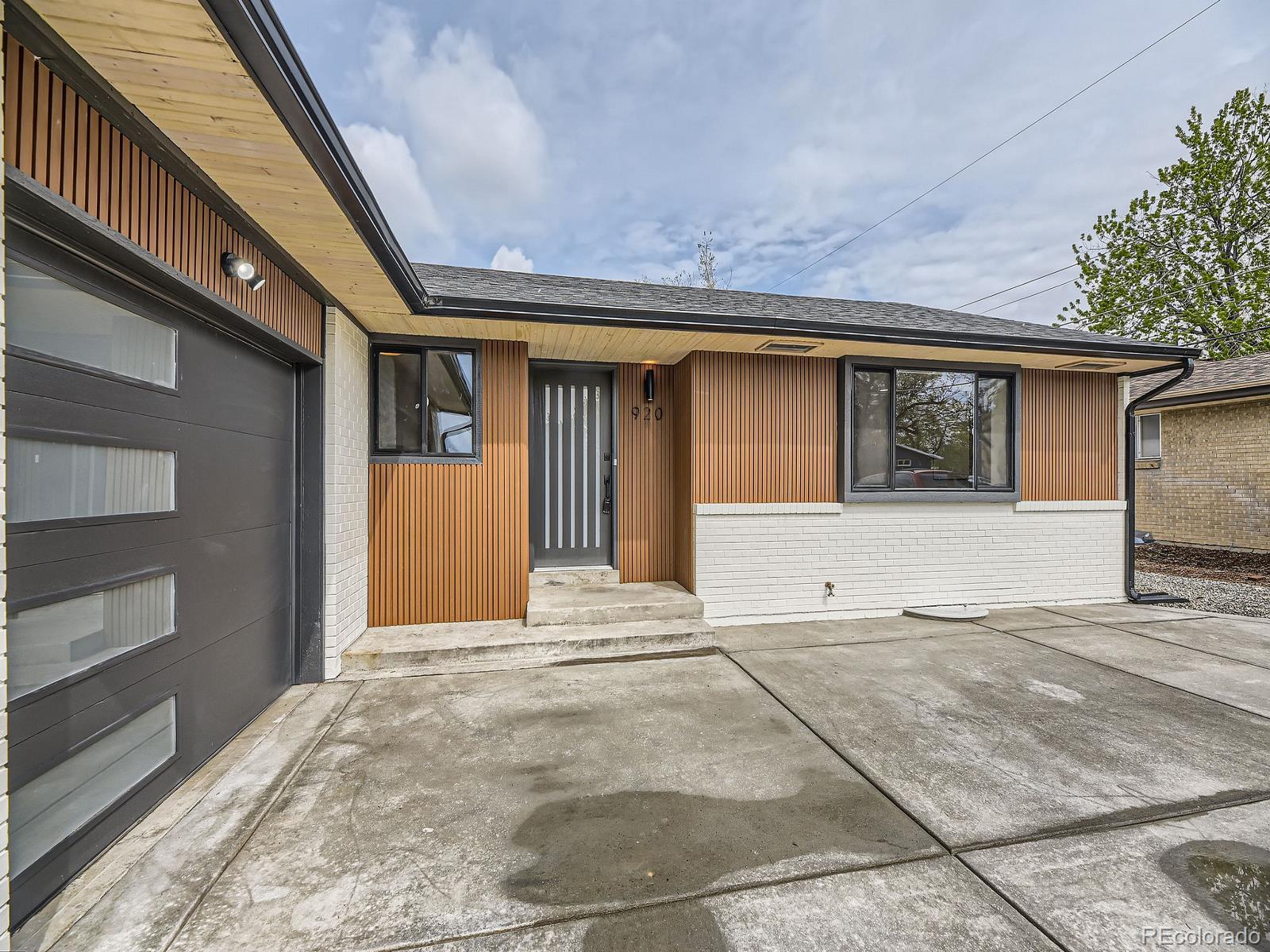 MLS Image #2 for 920 s hudson street,denver, Colorado
