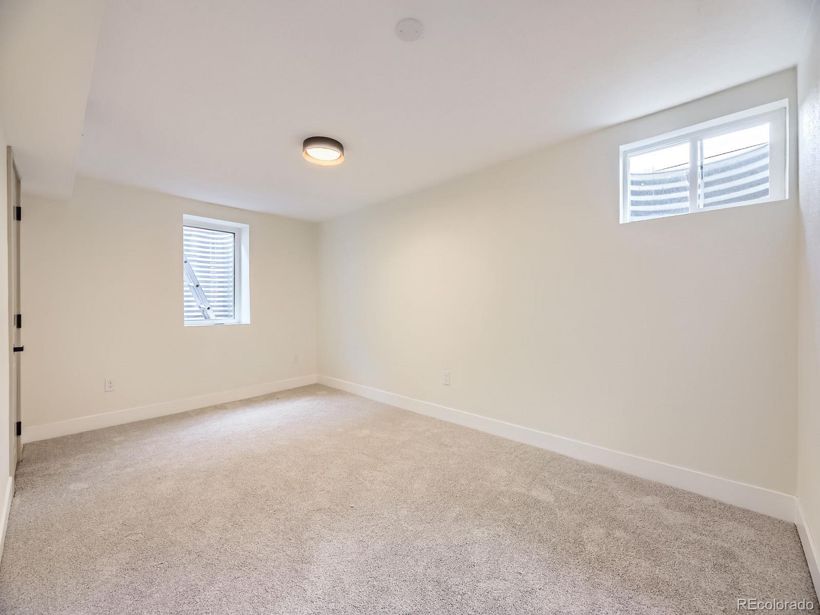 MLS Image #21 for 920 s hudson street,denver, Colorado