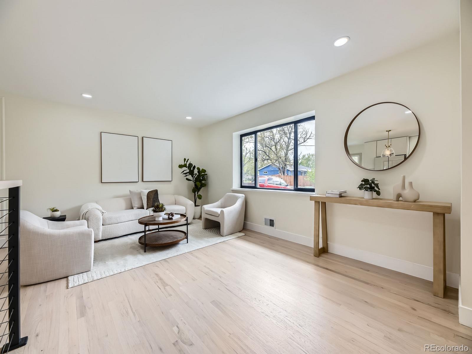 MLS Image #4 for 920 s hudson street,denver, Colorado