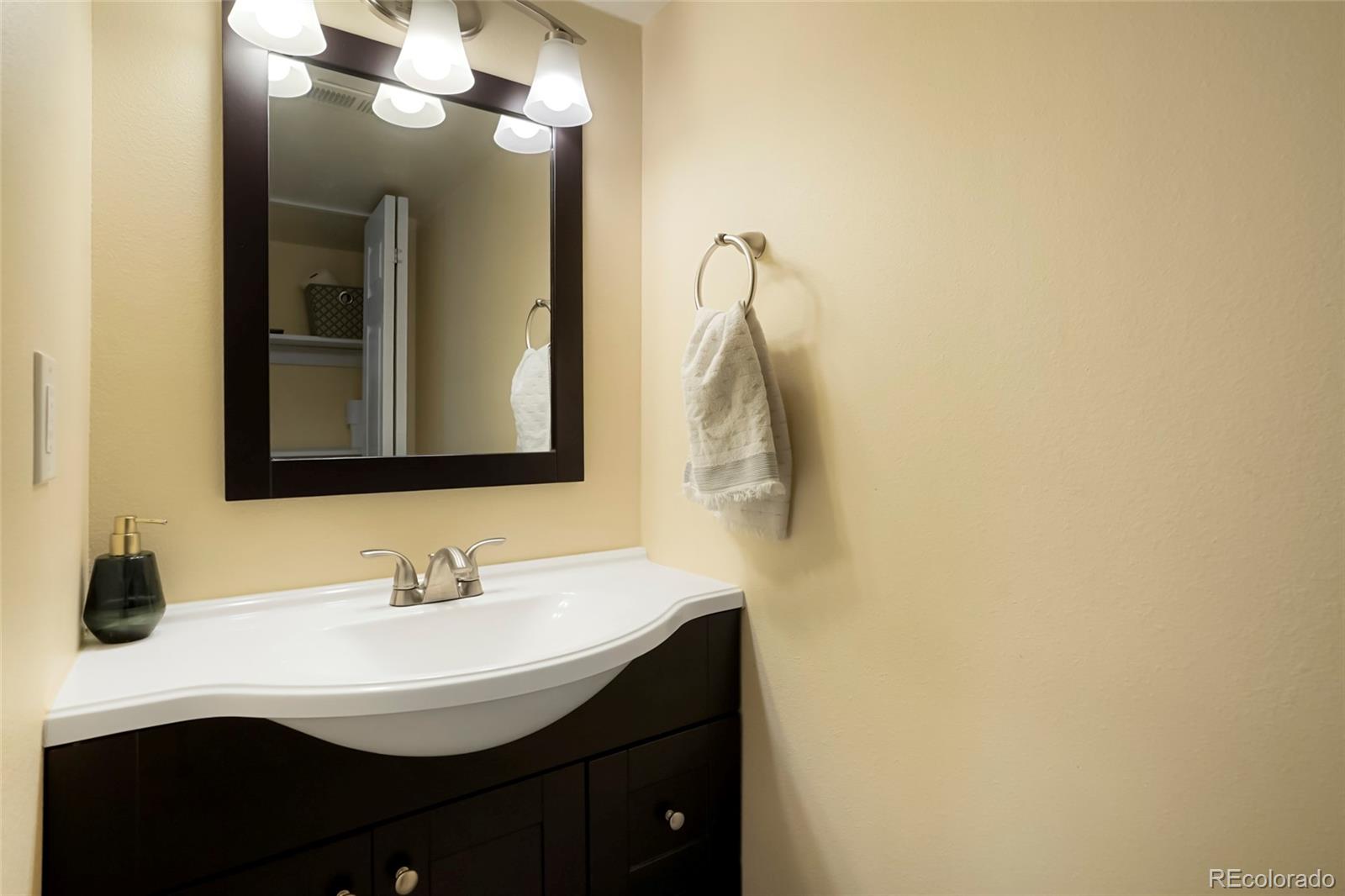 MLS Image #21 for 2964 s akron street,denver, Colorado