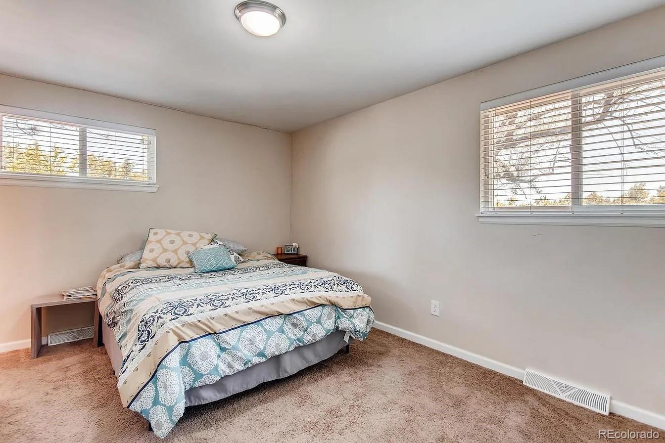 MLS Image #4 for 2964 s akron street,denver, Colorado