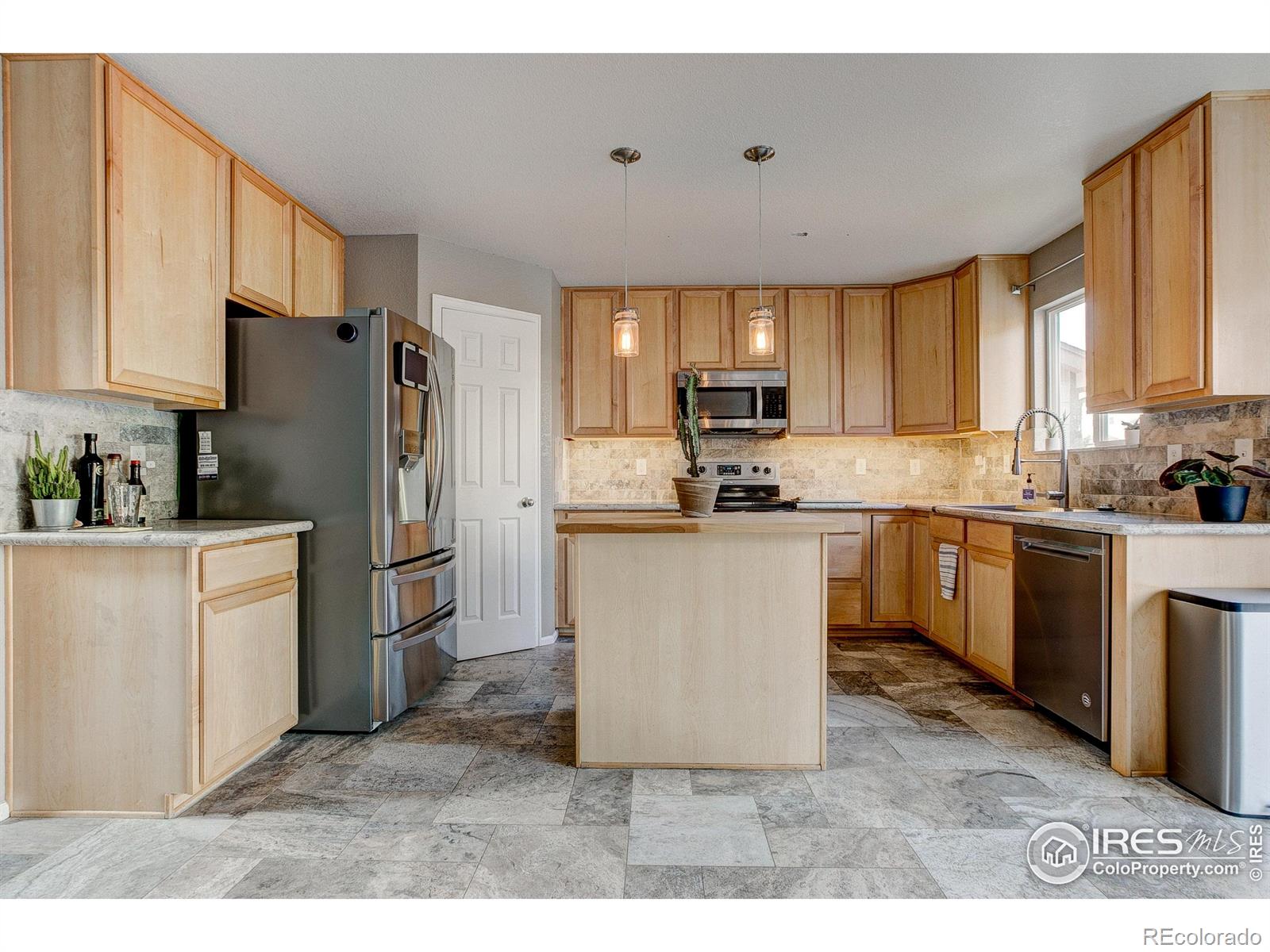MLS Image #10 for 2739  port pl dr,fort collins, Colorado