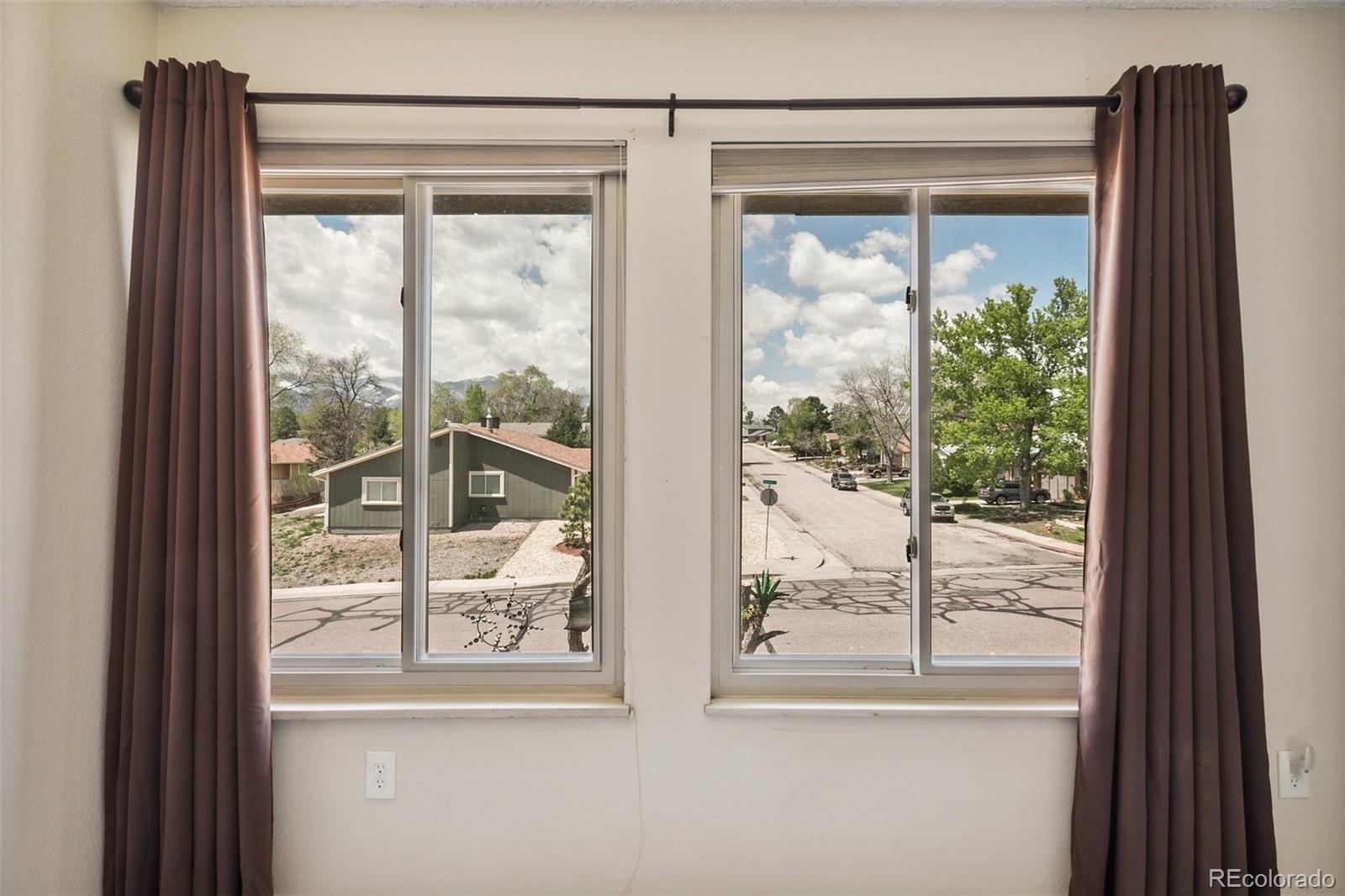 MLS Image #16 for 674  gilcrest road,colorado springs, Colorado