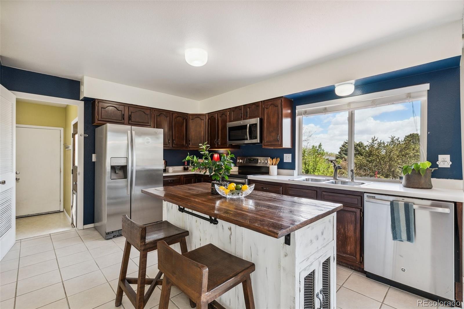 MLS Image #9 for 674  gilcrest road,colorado springs, Colorado