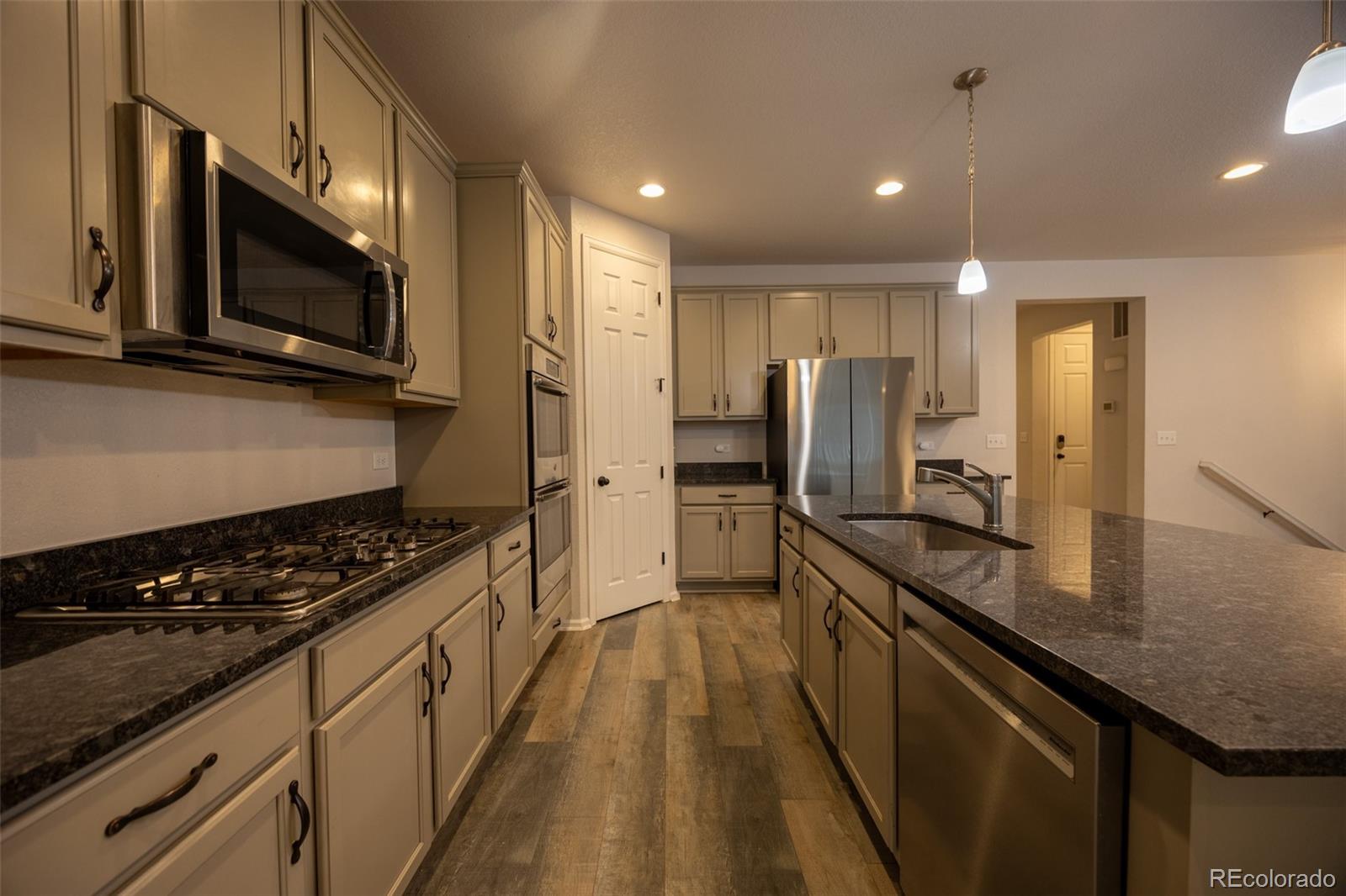 MLS Image #4 for 12652  glencoe street,thornton, Colorado