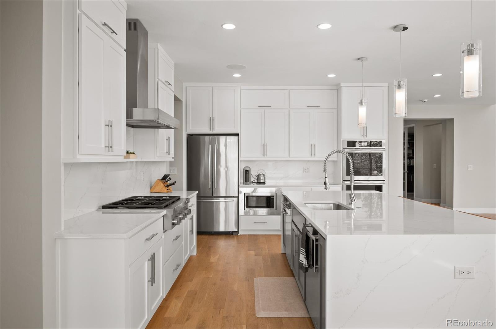 MLS Image #14 for 2136 s juniper street,lakewood, Colorado