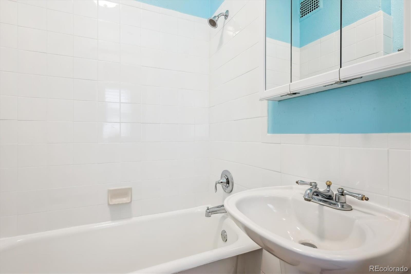 MLS Image #14 for 1351 n washington street 23,denver, Colorado