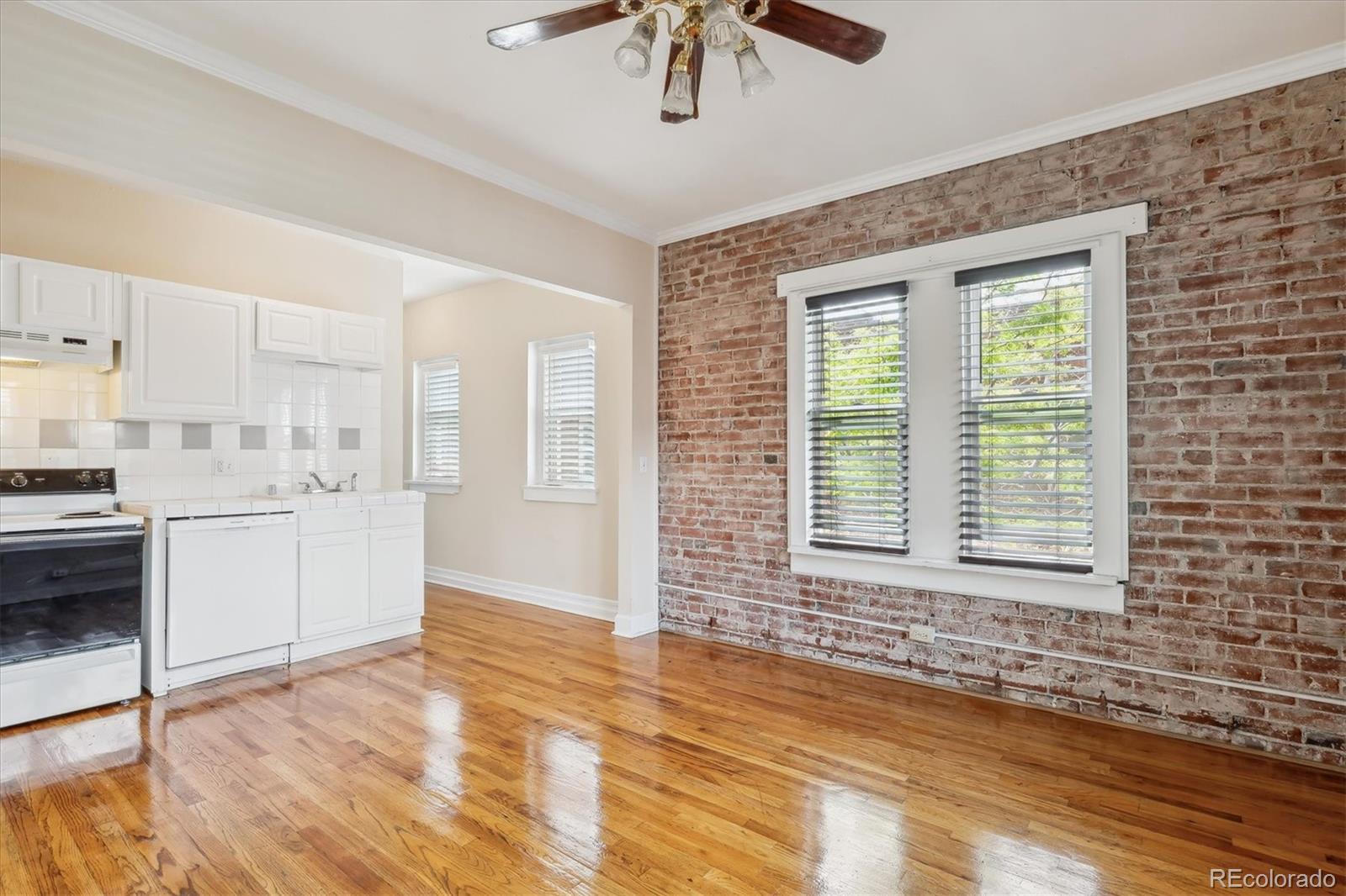 MLS Image #2 for 1351 n washington street 23,denver, Colorado